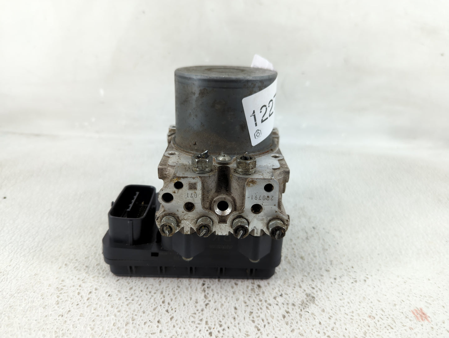 2018-2020 Toyota Sienna ABS Pump Control Module Replacement P/N:133000-5710 89541-08270, 44540-08270 Fits Fits 2018 2019 202