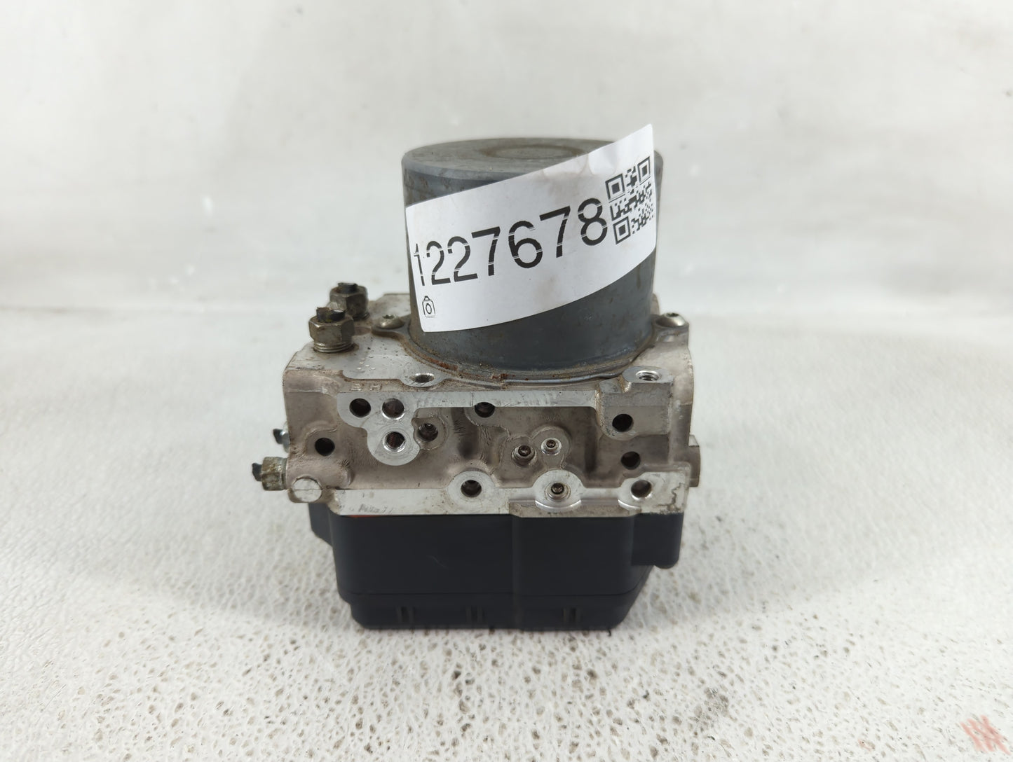 2018-2020 Toyota Sienna ABS Pump Control Module Replacement P/N:133000-5710 89541-08270, 44540-08270 Fits Fits 2018 2019 202