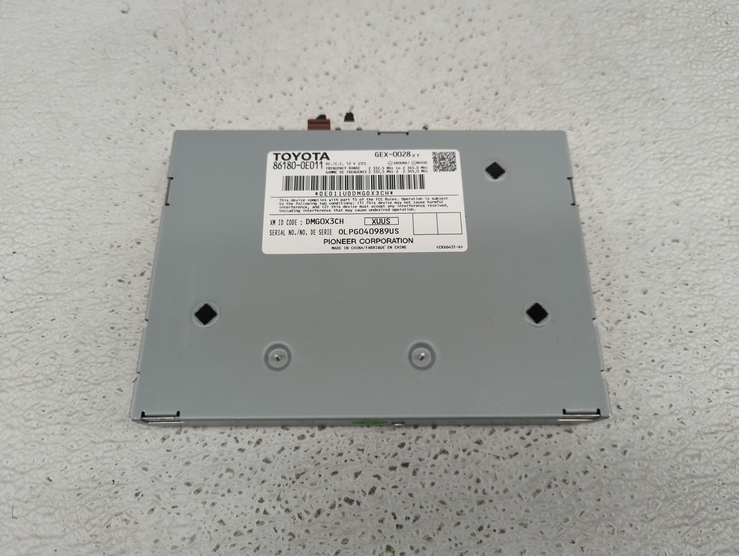2018 Toyota Sienna Radio AM FM Cd Player Receiver Replacement P/N:86180-0E011 Fits OEM Used Auto Parts - Oemusedautoparts1.c