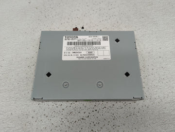 2018 Toyota Sienna Radio AM FM Cd Player Receiver Replacement P/N:86180-0E011 Fits OEM Used Auto Parts - Oemusedautoparts1.c