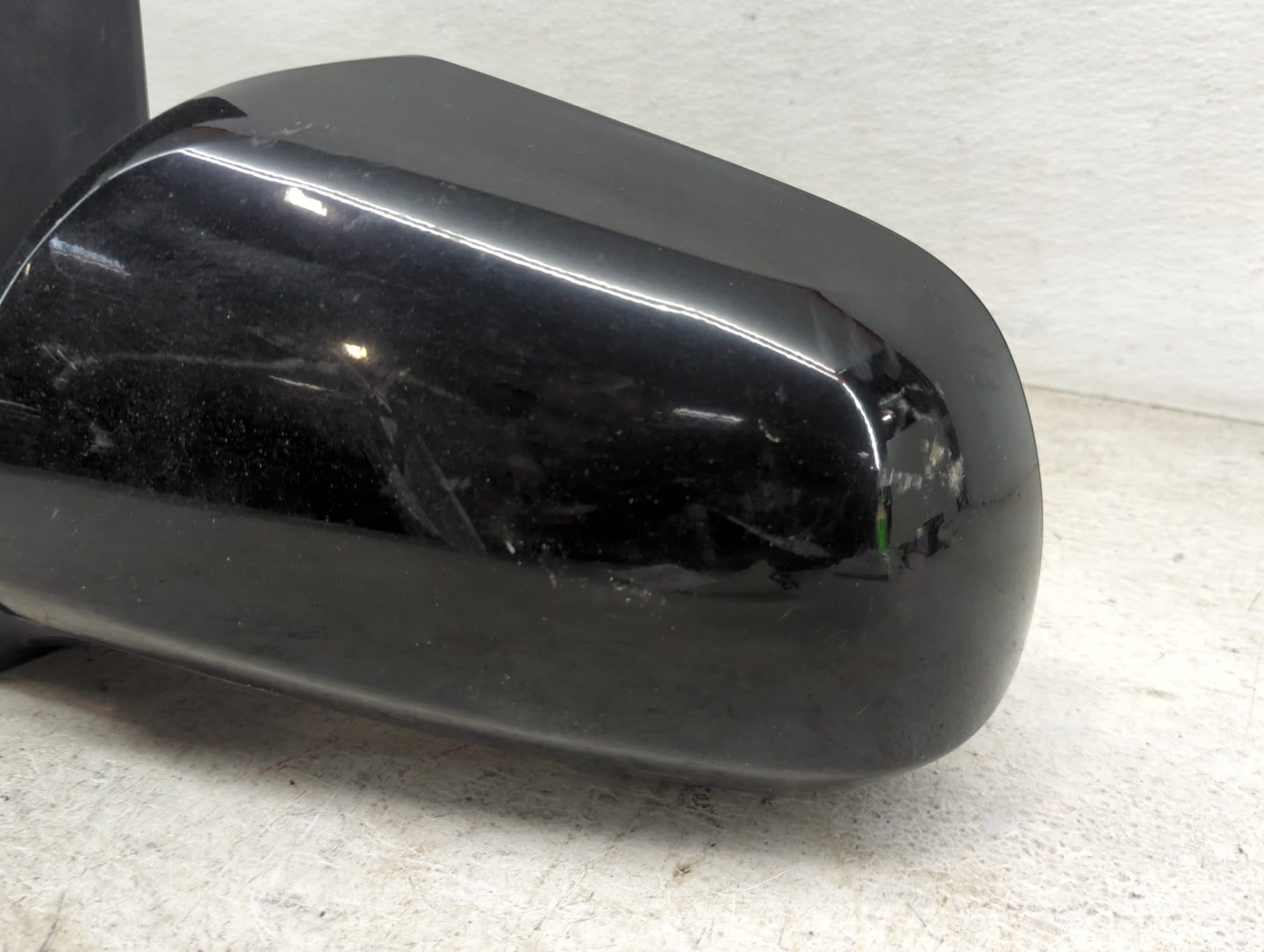 2018-2020 Toyota Sienna Driver Side View Mirror - Left Door Mirror OEM Used - Oemusedautoparts1.com