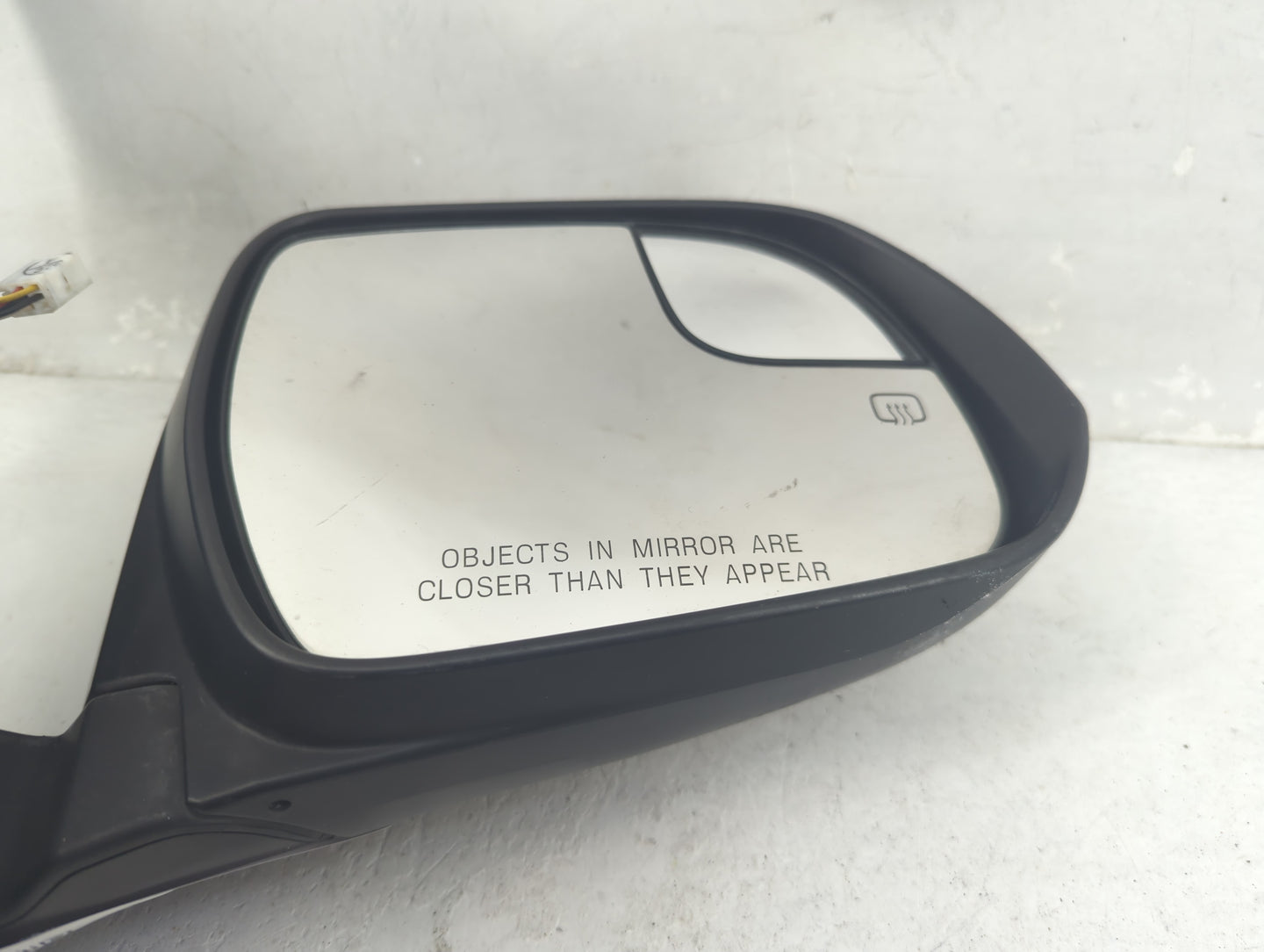 2018-2020 Toyota Sienna Passenger Side View Mirror - Right Door Mirror OEM Used - Oemusedautoparts1.com