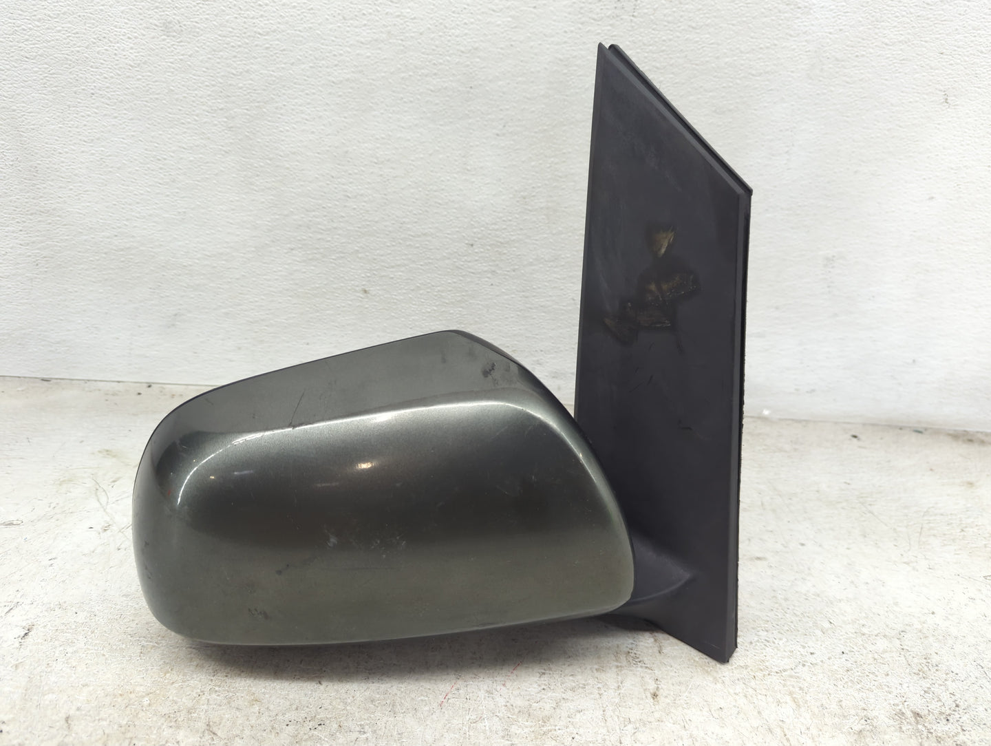 2018-2020 Toyota Sienna Passenger Side View Mirror - Right Door Mirror OEM Used - Oemusedautoparts1.com