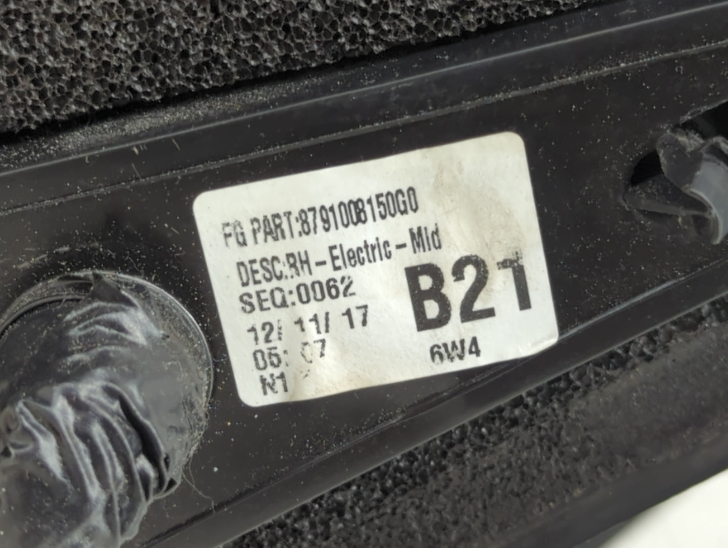 2018-2020 Toyota Sienna Passenger Side View Mirror - Right Door Mirror OEM Used - Oemusedautoparts1.com