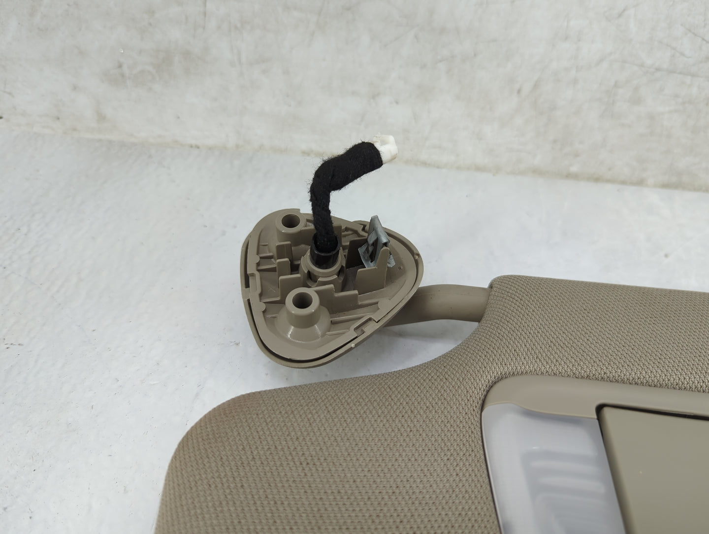 2015-2020 Toyota Sienna Sun Visor Shade Replacement Driver Left Mirror Fits Fits 2015 2016 2017 2018 2019 2020 OEM Used Auto