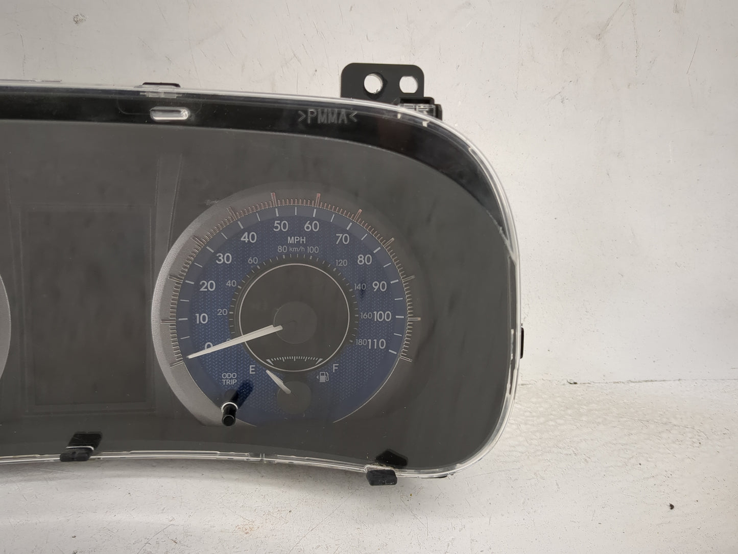 2018 Toyota Sienna Instrument Cluster Speedometer Gauges P/N:83800-08730-00 TN157580-8872 Miles: Fits OEM Used Auto Parts - 