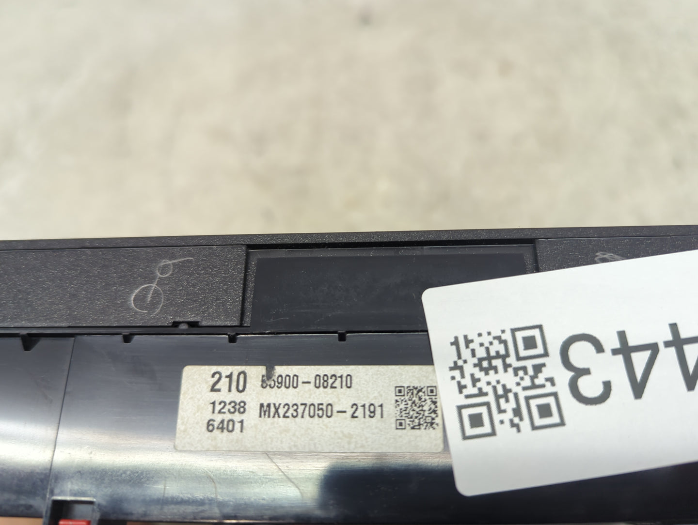 2018-2020 Toyota Sienna Climate Control Module Temperature AC/Heater Replacement P/N:55900-08210 MX237050-2191 Fits OEM Used