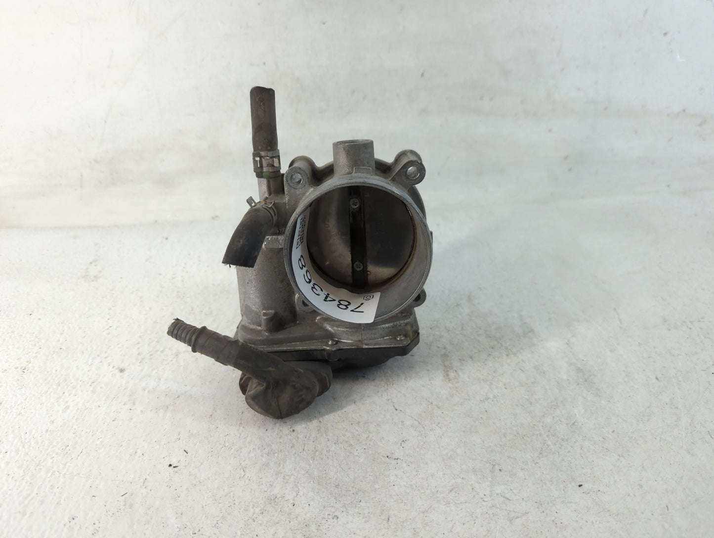 2017-2020 Toyota Sienna Throttle Body P/N:22030-0P060 Fits Fits 2016 2017 2018 2019 2020 2021 2022 OEM Used Auto Parts - Oem