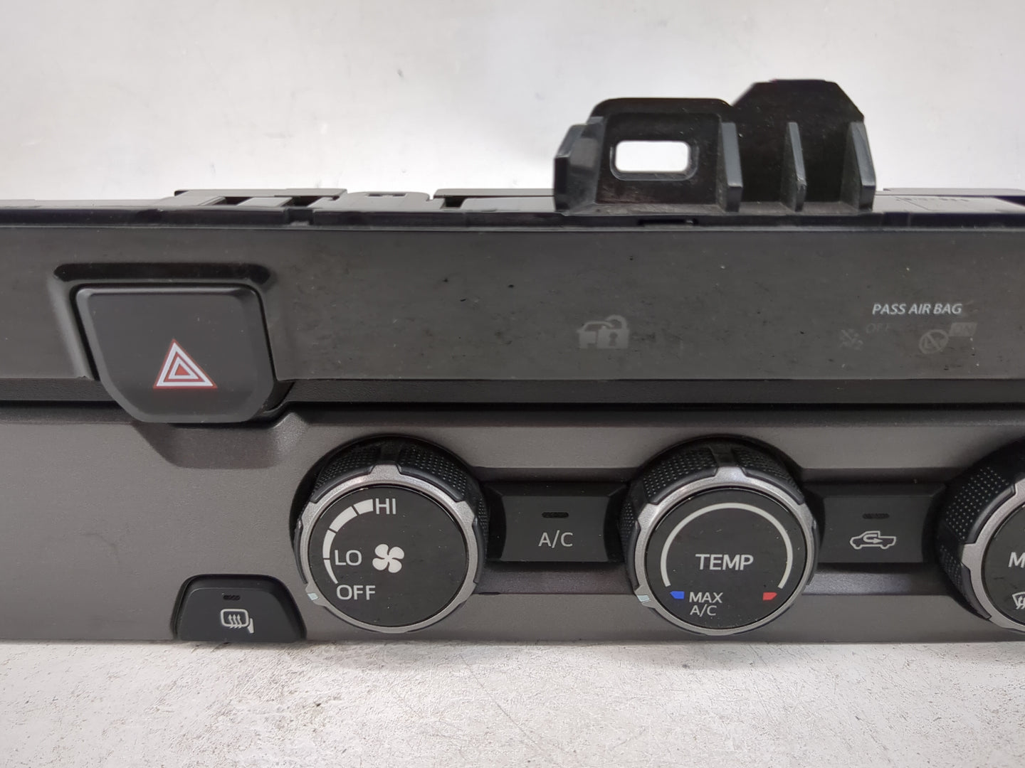 2016-2020 Toyota Tacoma Climate Control Module Temperature AC/Heater Replacement P/N:55900-04111-B0 75H595 Fits OEM Used Aut