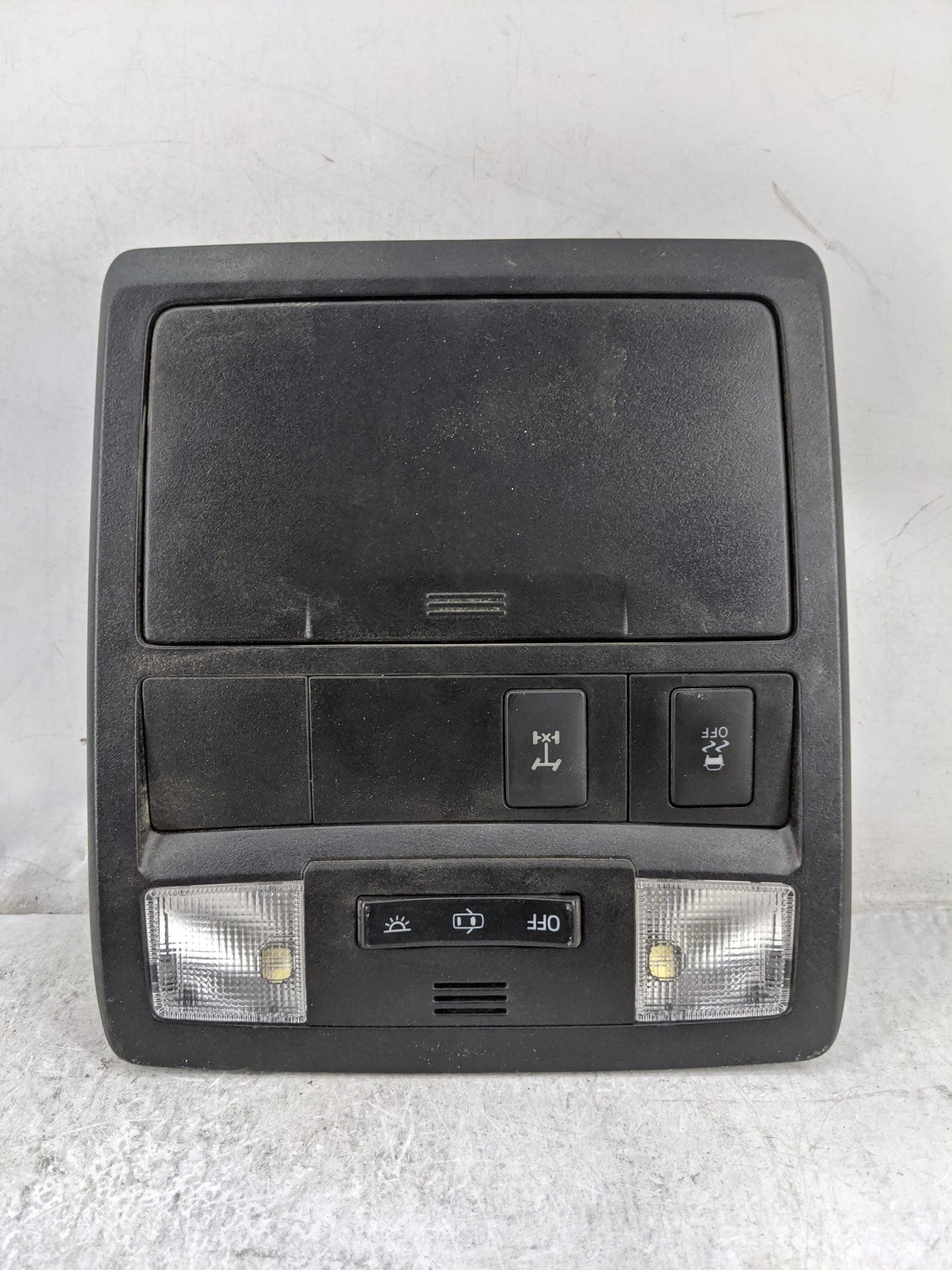 2018 Toyota Tacoma Overhead Roof Console 1479853 - Oemusedautoparts1.com