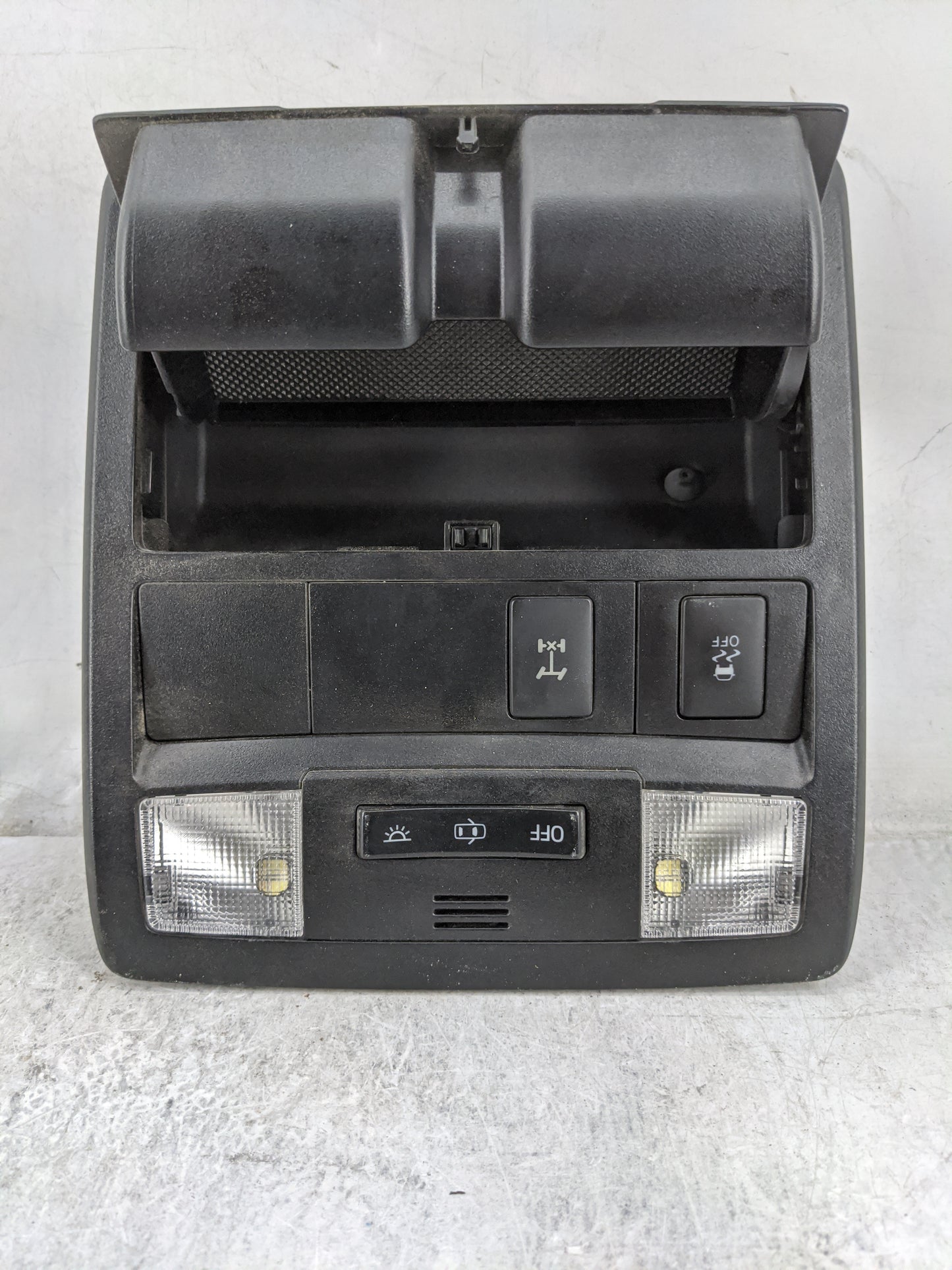 2018 Toyota Tacoma Overhead Roof Console 1479853 - Oemusedautoparts1.com