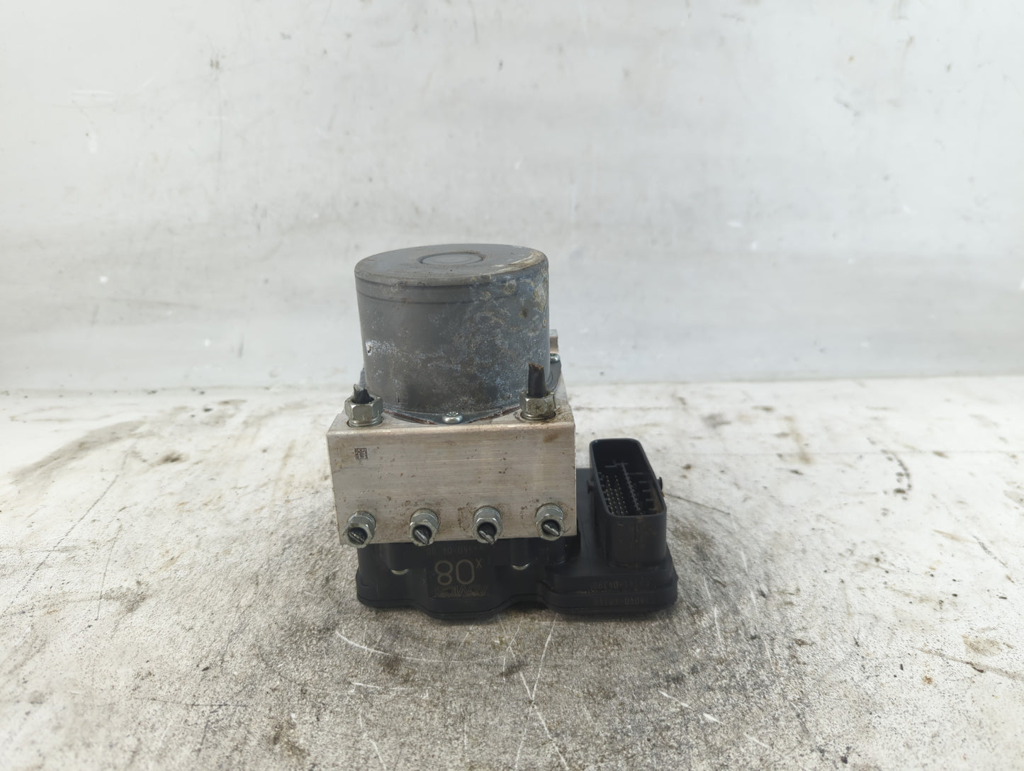 2016-2022 Toyota Tacoma ABS Pump Control Module Replacement P/N:44540-04200 Fits Fits 2016 2017 2018 2019 2020 2021 2022 OEM