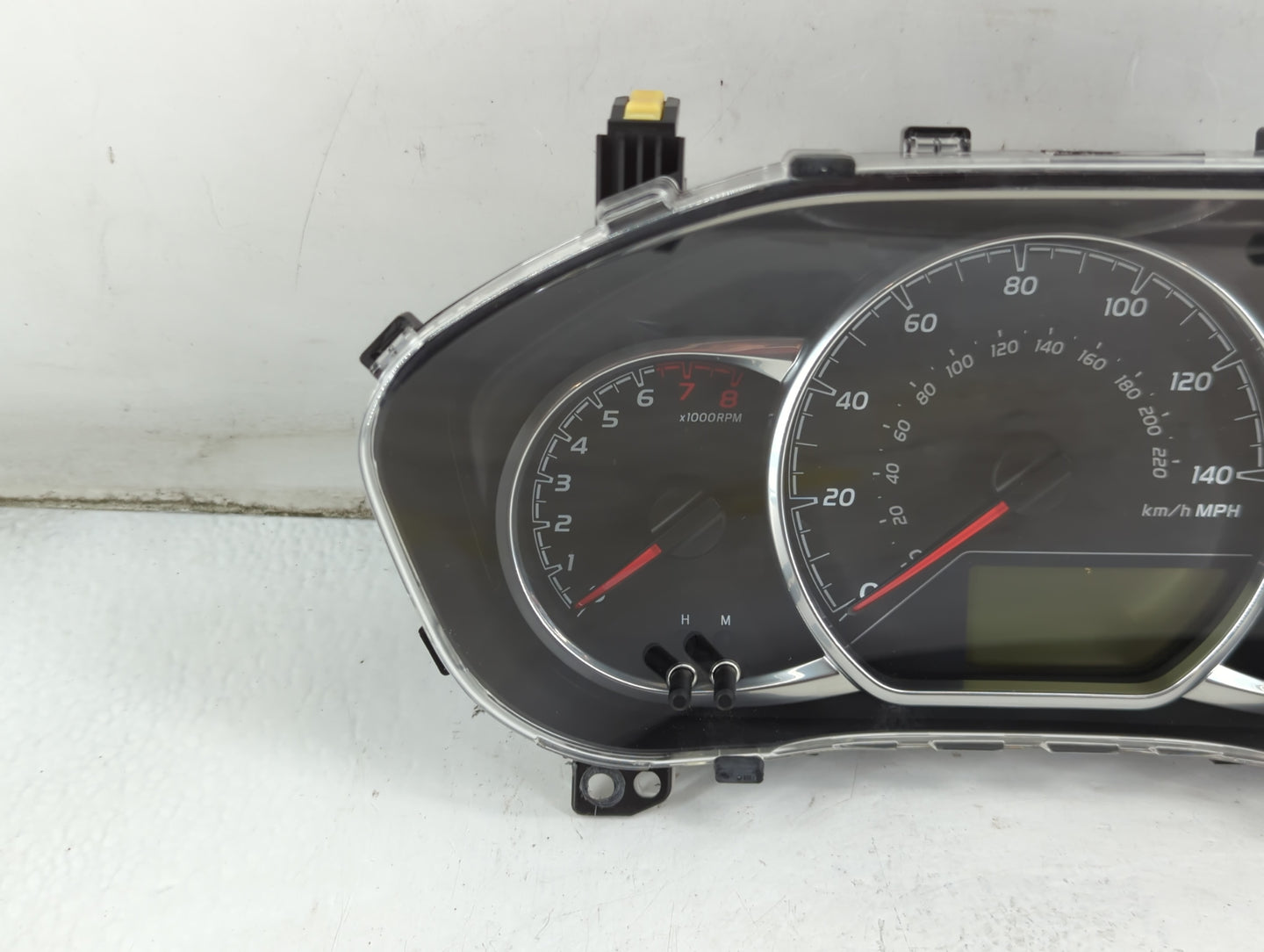 2018-2019 Toyota Yaris Instrument Cluster Speedometer Gauges P/N:83800-F5470 Fits Fits 2018 2019 OEM Used Auto Parts - Oemus