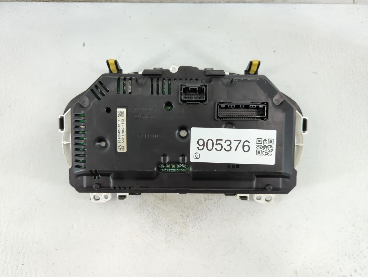 2018-2019 Toyota Yaris Instrument Cluster Speedometer Gauges P/N:83800-F5470 Fits Fits 2018 2019 OEM Used Auto Parts - Oemus