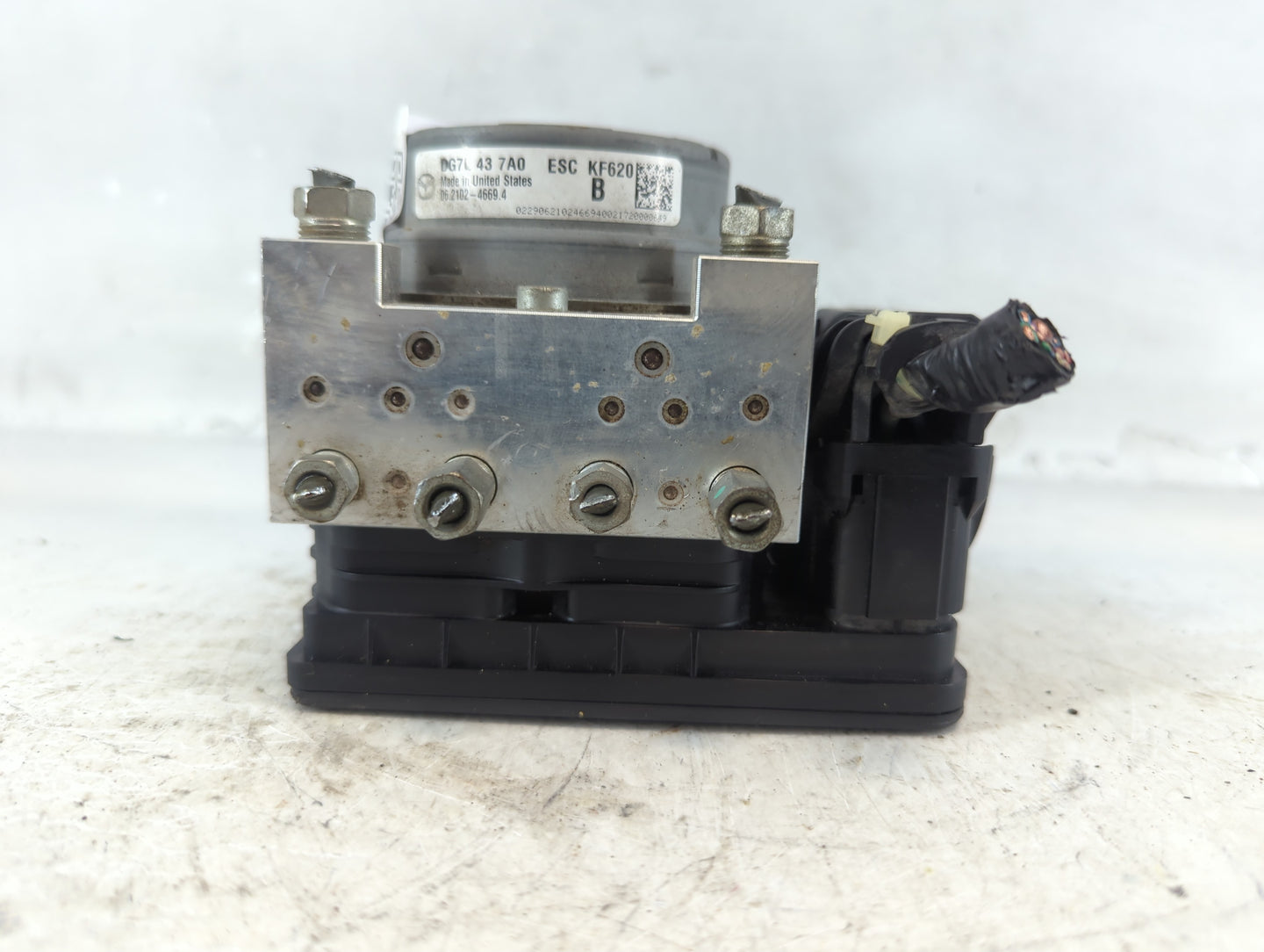 2018 Toyota Yaris Ia ABS Pump Control Module Replacement P/N:DG7L 43 7A0 Fits OEM Used Auto Parts - Oemusedautoparts1.com