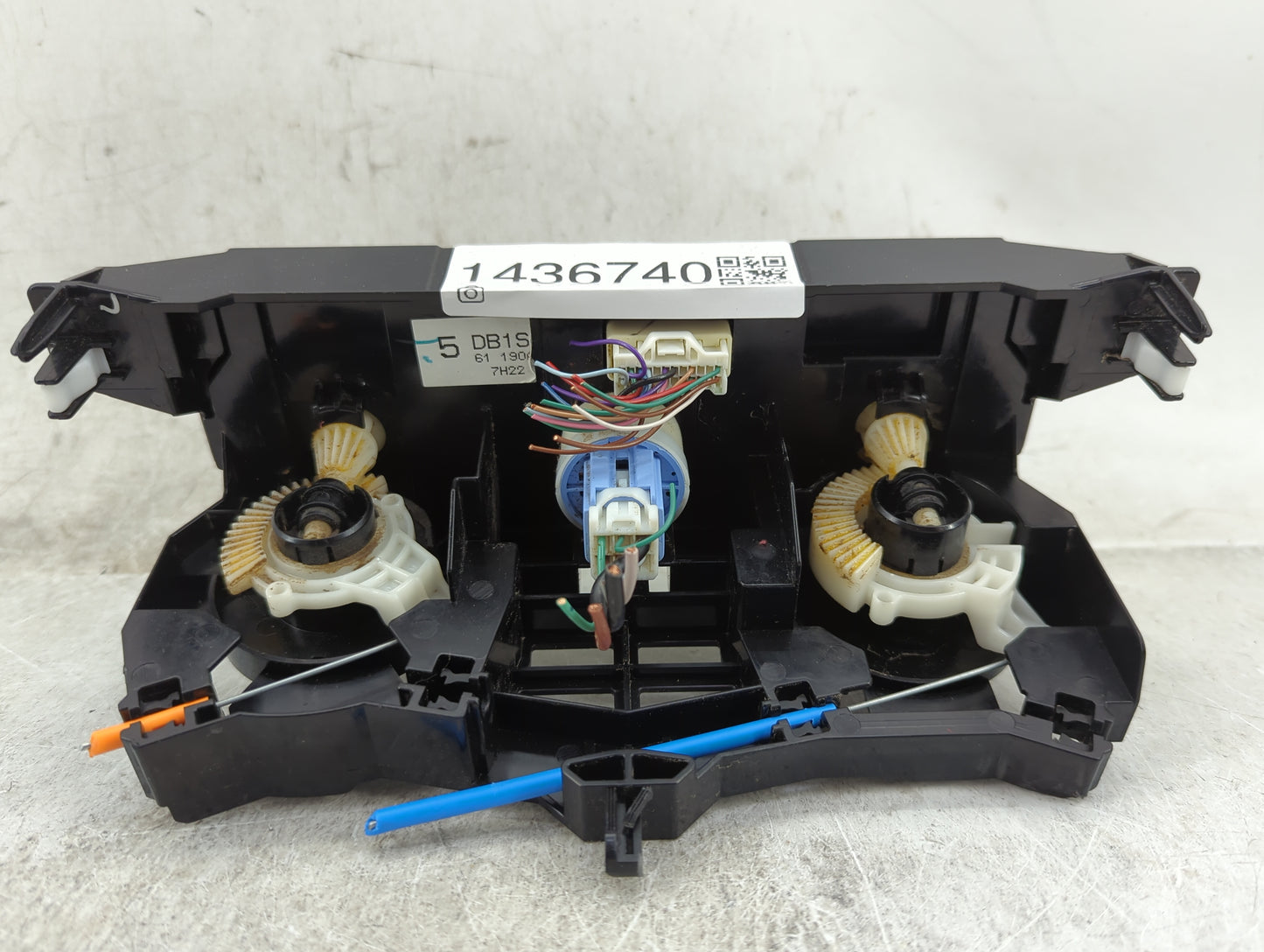 2017-2018 Toyota Yaris Ia Climate Control Module Temperature AC/Heater Replacement Fits Fits 2016 2017 2018 2019 2020 OEM Us