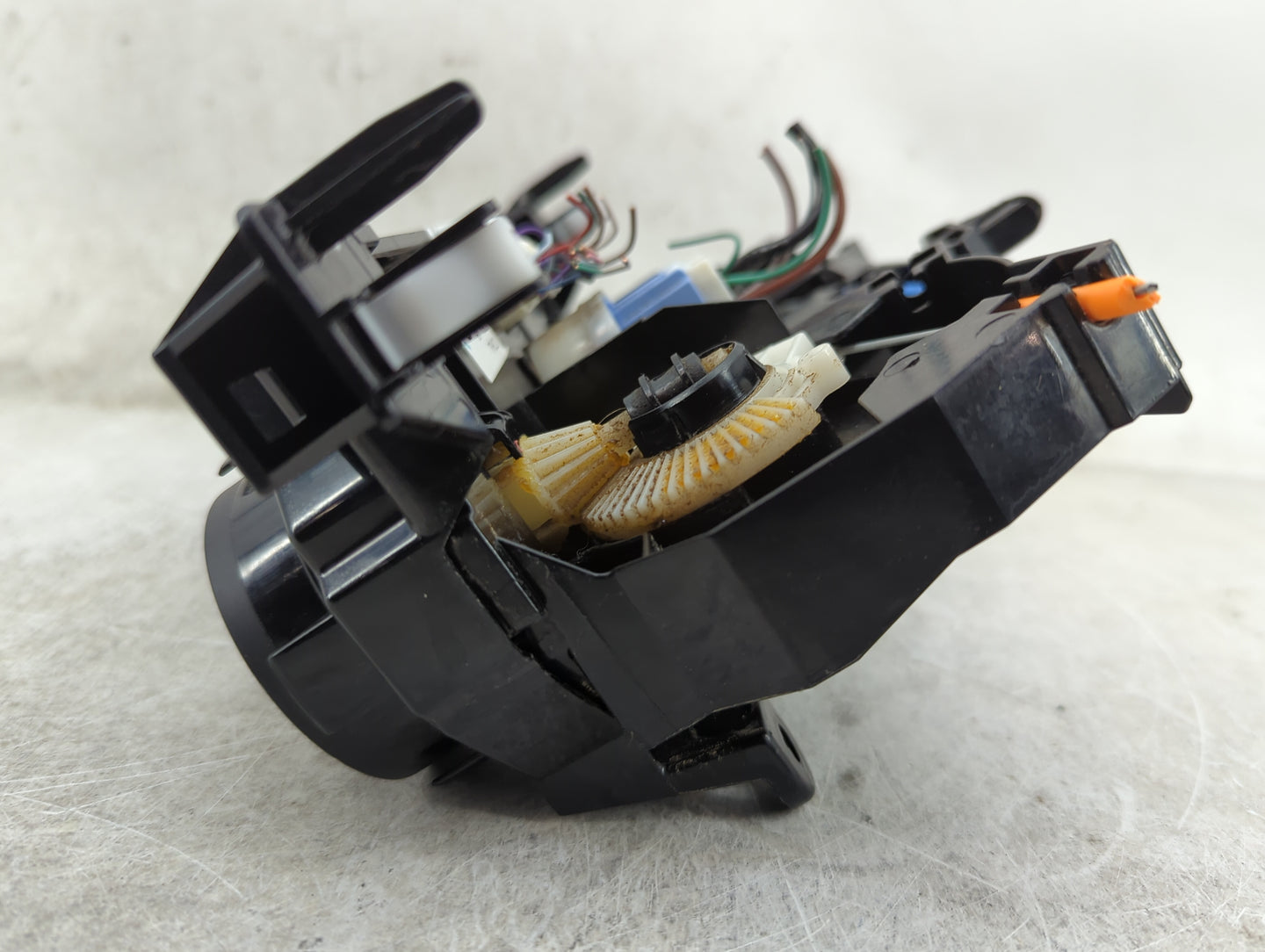 2017-2018 Toyota Yaris Ia Climate Control Module Temperature AC/Heater Replacement Fits Fits 2016 2017 2018 2019 2020 OEM Us