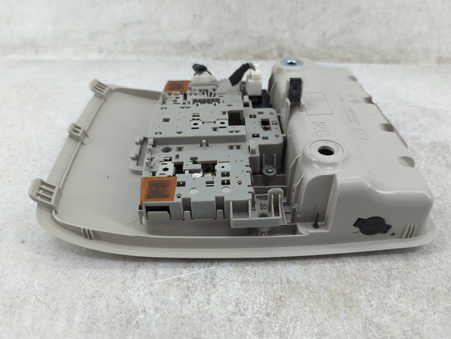 2017-2018 Toyota Yaris Ia Overhead Roof Console - Oemusedautoparts1.com