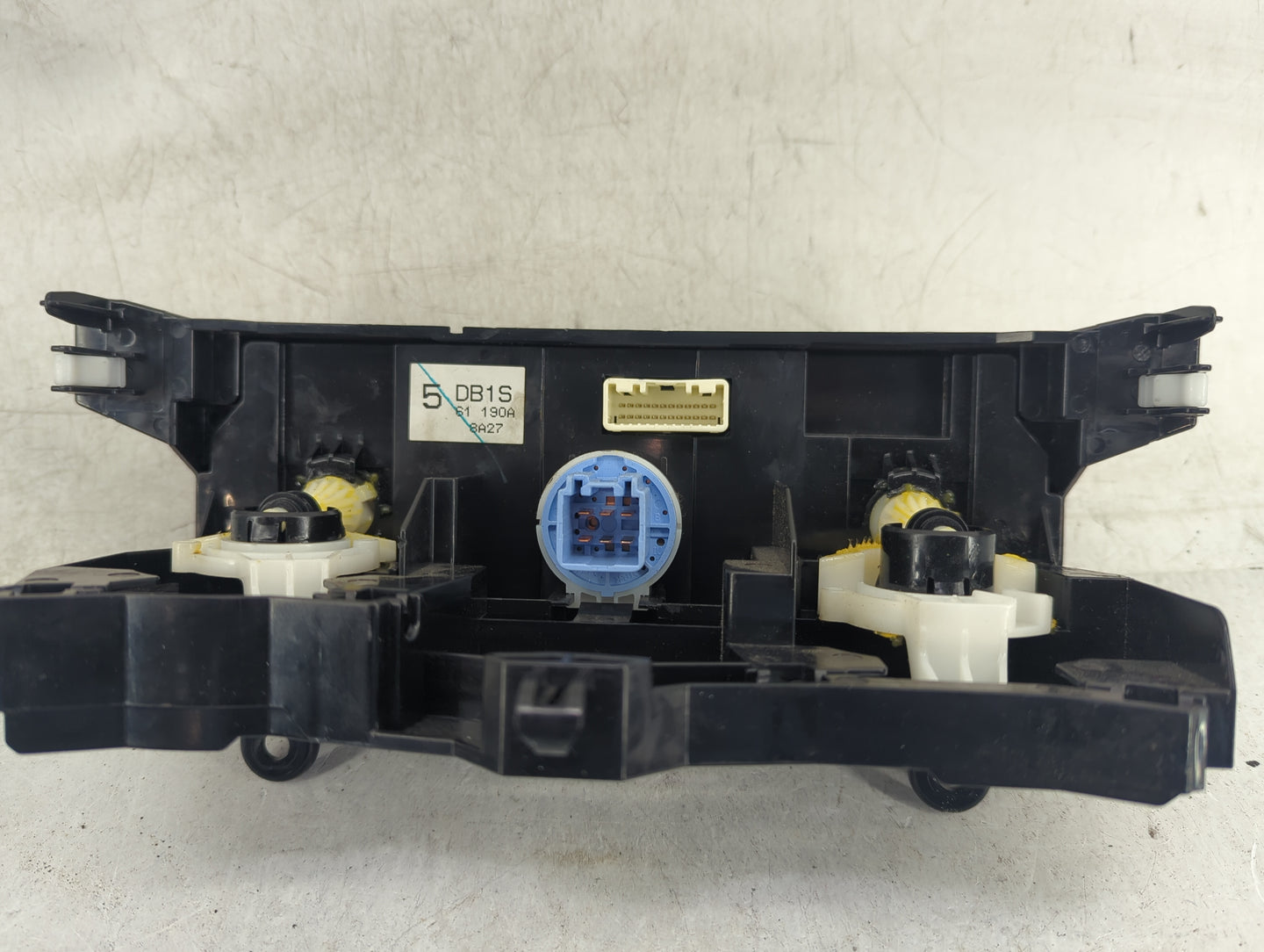 2017-2018 Toyota Yaris Ia Climate Control Module Temperature AC/Heater Replacement Fits Fits 2016 2017 2018 2019 2020 OEM Us