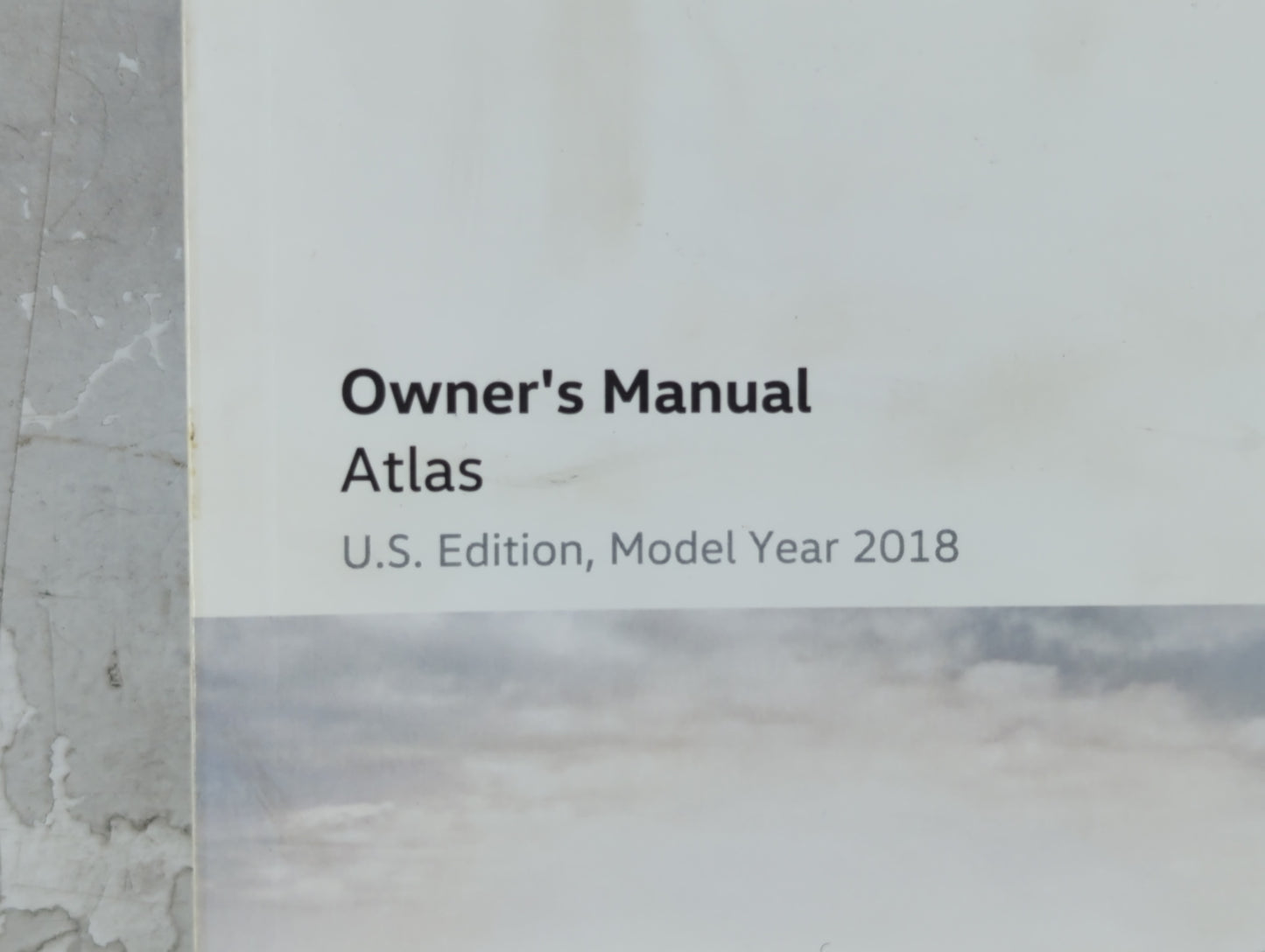 2018 Volkswagen Atlas Owners Manual Book Guide P/N:3CN012723BA OEM Used Auto Parts - Oemusedautoparts1.com