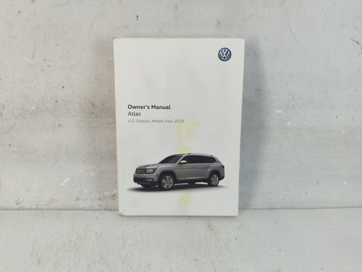 2018 Volkswagen Atlas Owners Manual Book Guide P/N:3CN012723BC OEM Used Auto Parts - Oemusedautoparts1.com