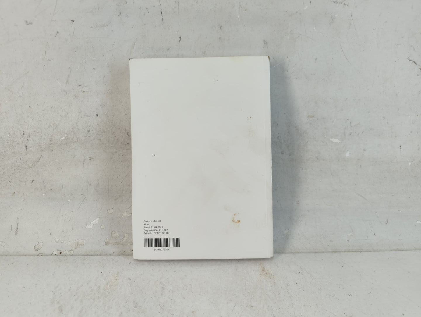 2018 Volkswagen Atlas Owners Manual Book Guide P/N:3CN012723BC OEM Used Auto Parts - Oemusedautoparts1.com