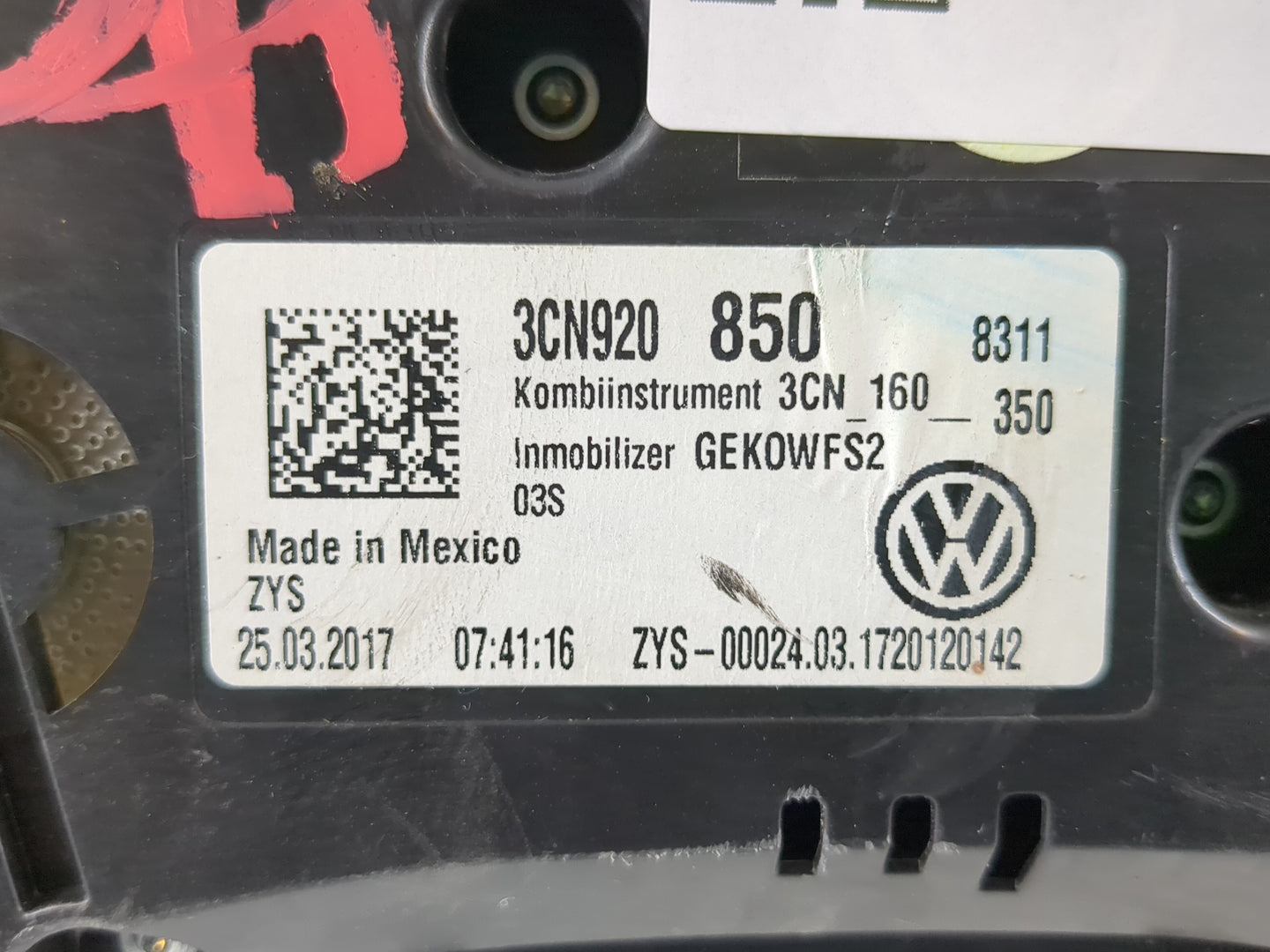 2018 Volkswagen Atlas Instrument Cluster Speedometer Gauges P/N:3CN920850 Fits OEM Used Auto Parts - Oemusedautoparts1.com