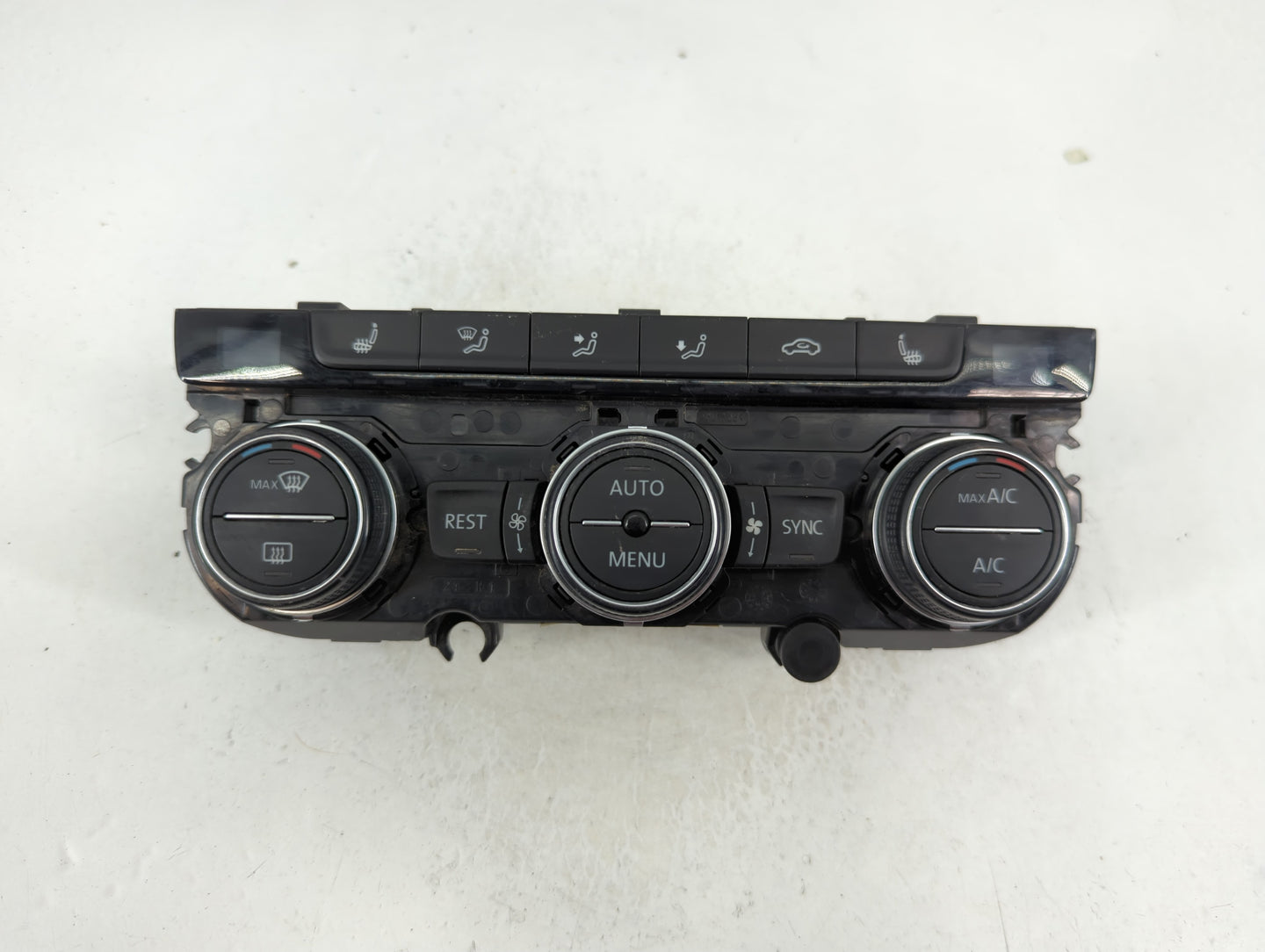 2018 Volkswagen Atlas Climate Control Module Temperature AC/Heater Replacement P/N:3CN 907 044 E Fits OEM Used Auto Parts - 