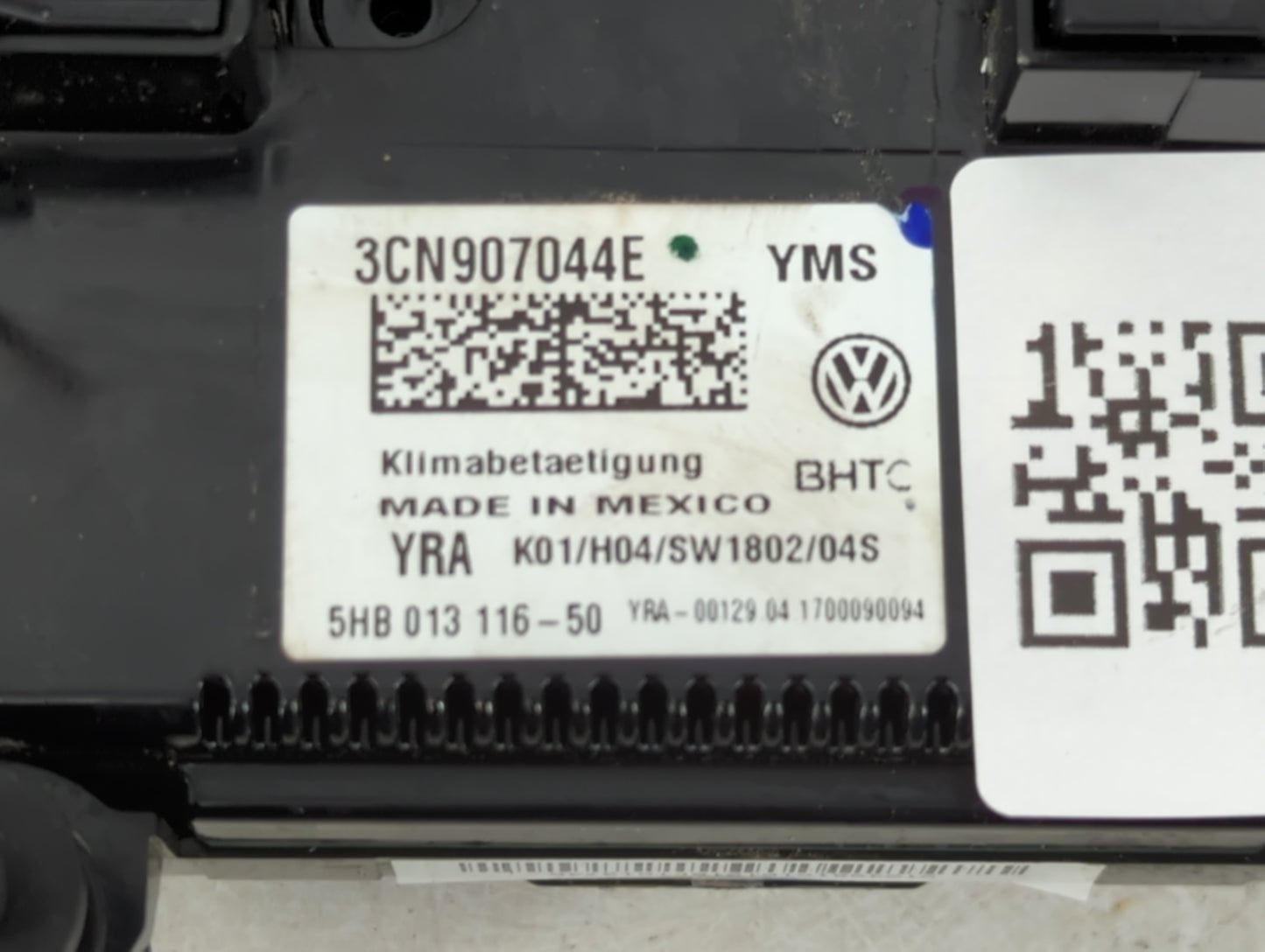 2018 Volkswagen Atlas Climate Control Module Temperature AC/Heater Replacement P/N:3CN 907 044 E Fits OEM Used Auto Parts - 