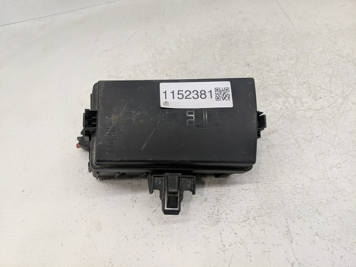 2020-2022 Volkswagen Atlas Fusebox Fuse Box Panel Relay Module P/N:5Q0 907 361 D Fits Fits 2020 2021 2022 OEM Used Auto Part