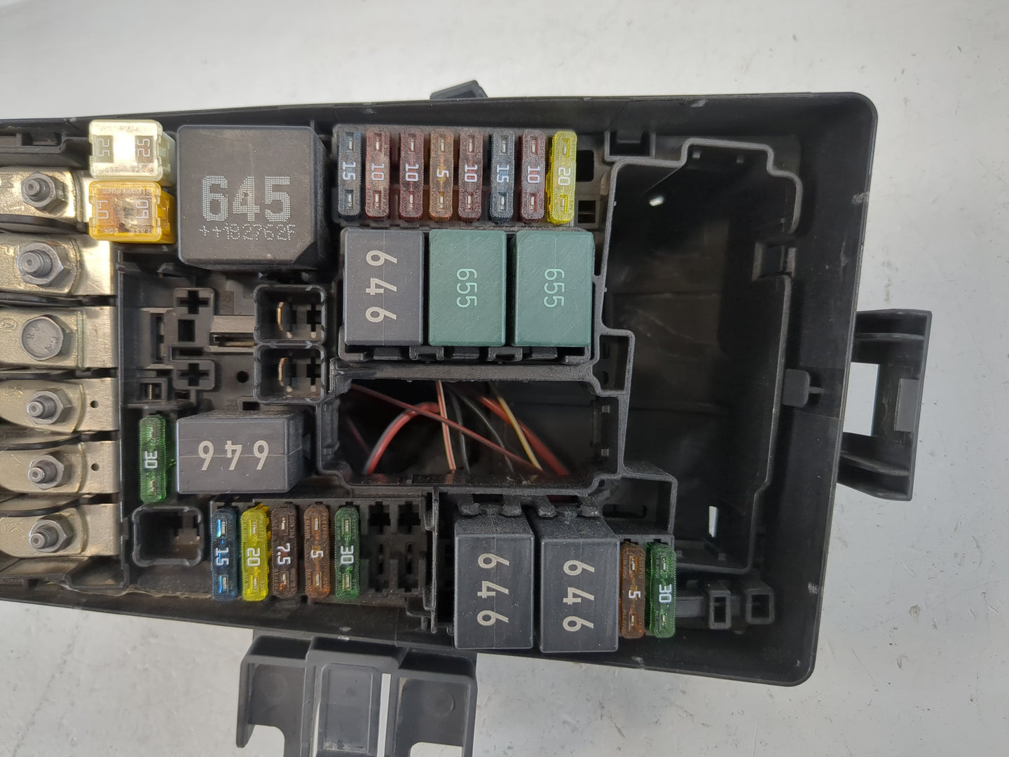 2020-2022 Volkswagen Atlas Fusebox Fuse Box Panel Relay Module P/N:5Q0 907 361 D Fits Fits 2020 2021 2022 OEM Used Auto Part