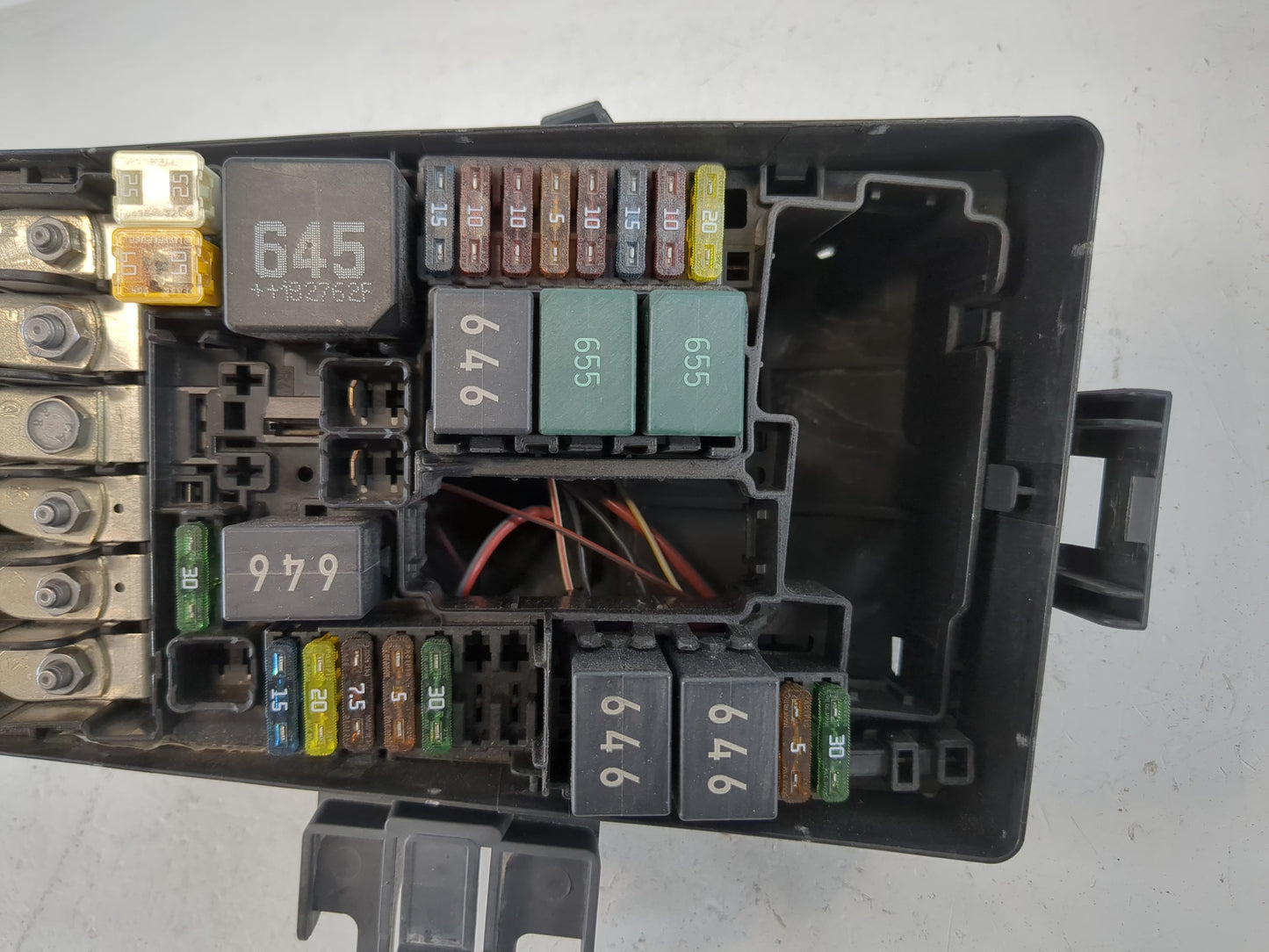 2020-2022 Volkswagen Atlas Fusebox Fuse Box Panel Relay Module P/N:5Q0 907 361 D Fits Fits 2020 2021 2022 OEM Used Auto Part