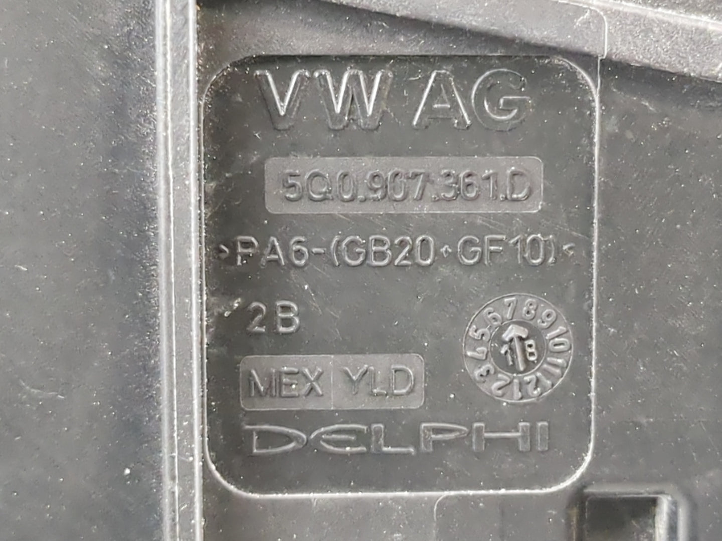 2020-2022 Volkswagen Atlas Fusebox Fuse Box Panel Relay Module P/N:5Q0 907 361 D Fits Fits 2020 2021 2022 OEM Used Auto Part