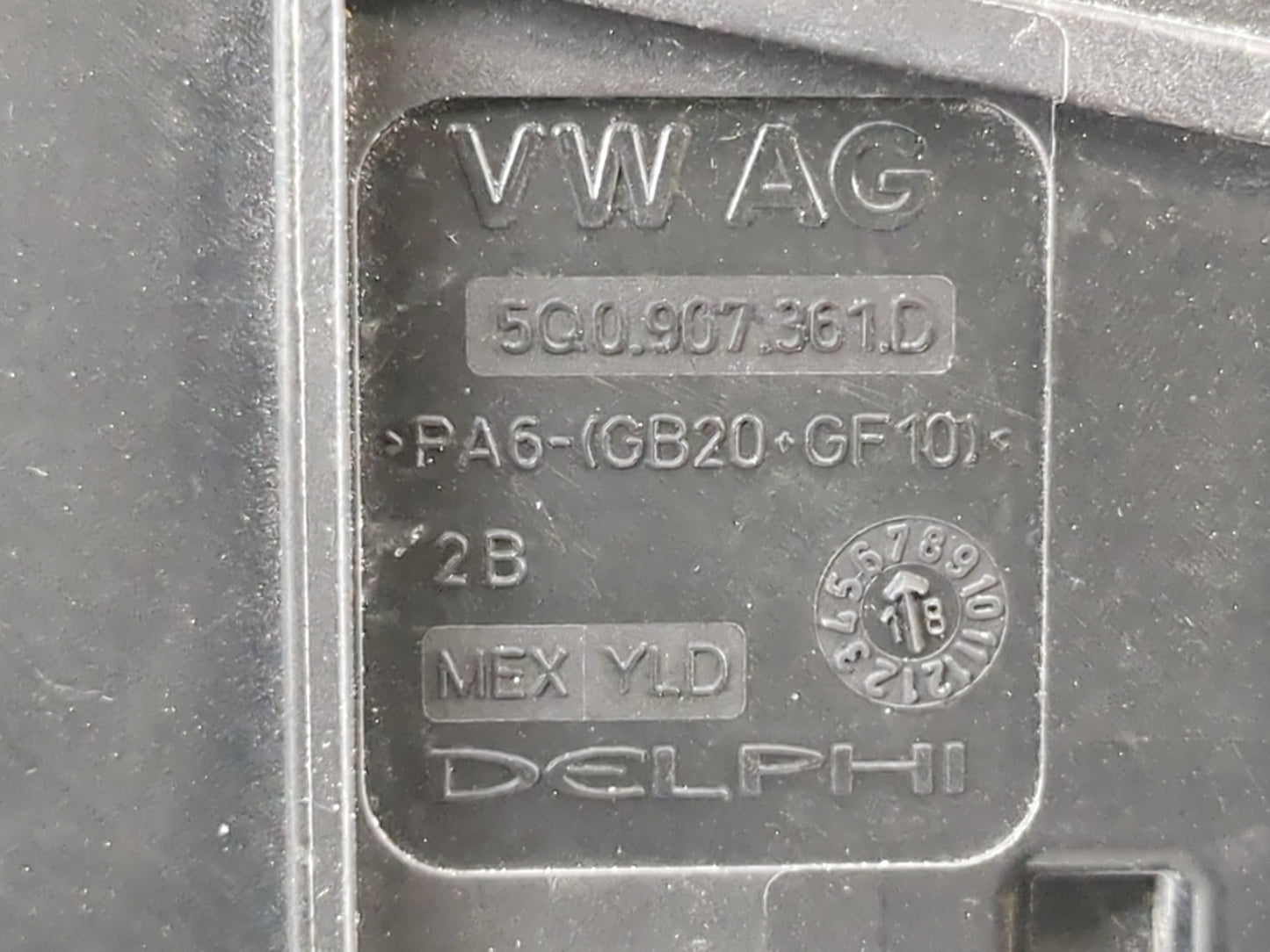 2020-2022 Volkswagen Atlas Fusebox Fuse Box Panel Relay Module P/N:5Q0 907 361 D Fits Fits 2020 2021 2022 OEM Used Auto Part