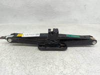 2018 Volkswagen Atlas Spare Scissor Car Jack - Oemusedautoparts1.com