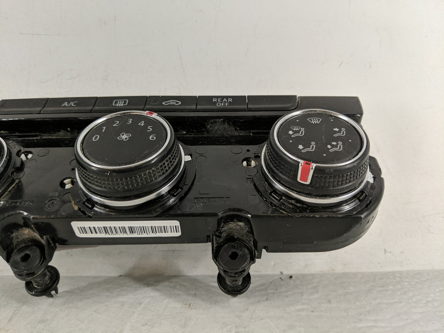 2018 Volkswagen Atlas Climate Control Module Temperature AC/Heater Replacement P/N:3CN907426D Fits OEM Used Auto Parts - Oem