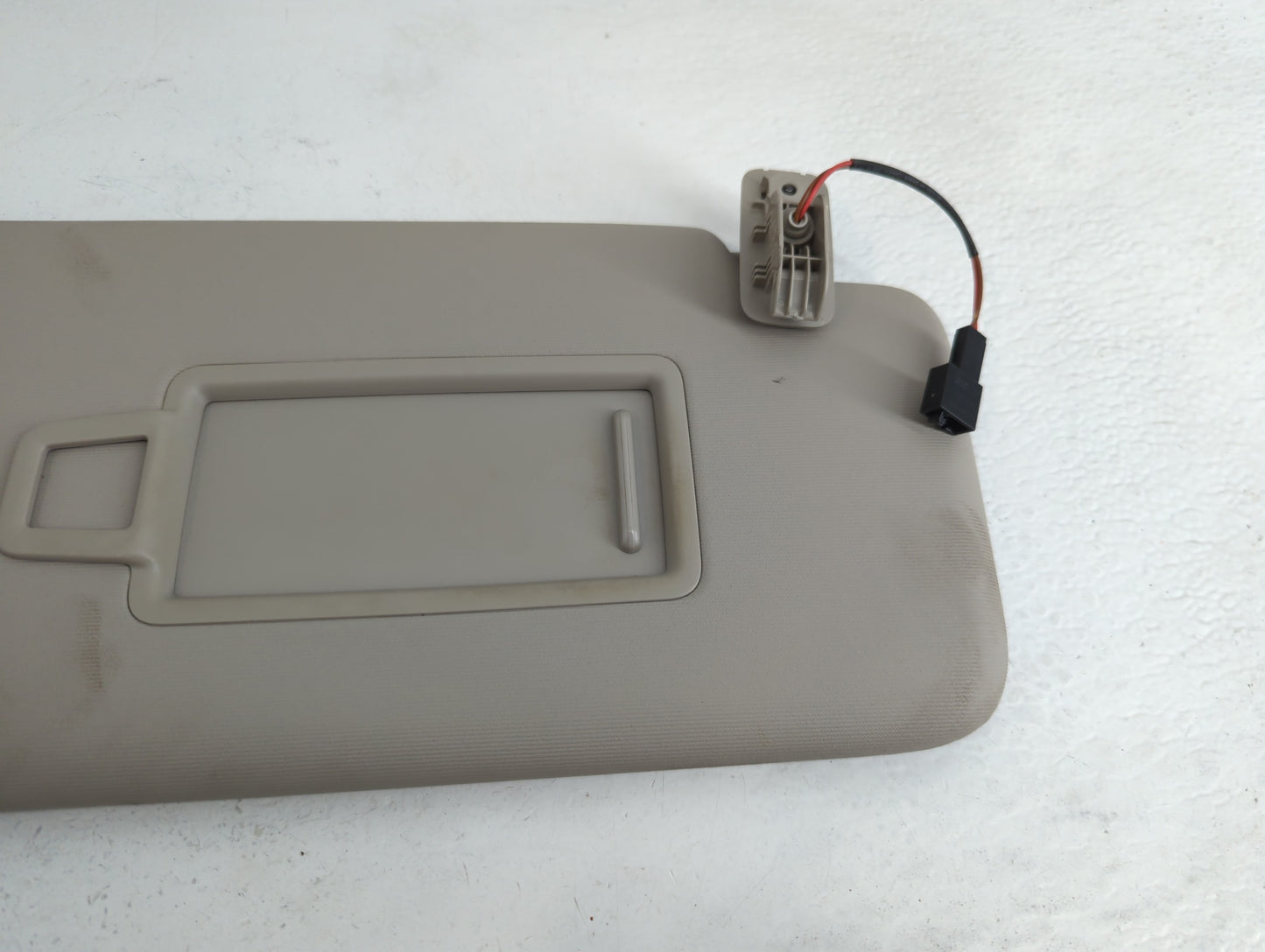 2018-2022 Volkswagen Atlas Sun Visor Shade Replacement Passenger Right Mirror Fits Fits 2018 2019 2020 2021 2022 OEM Used Au