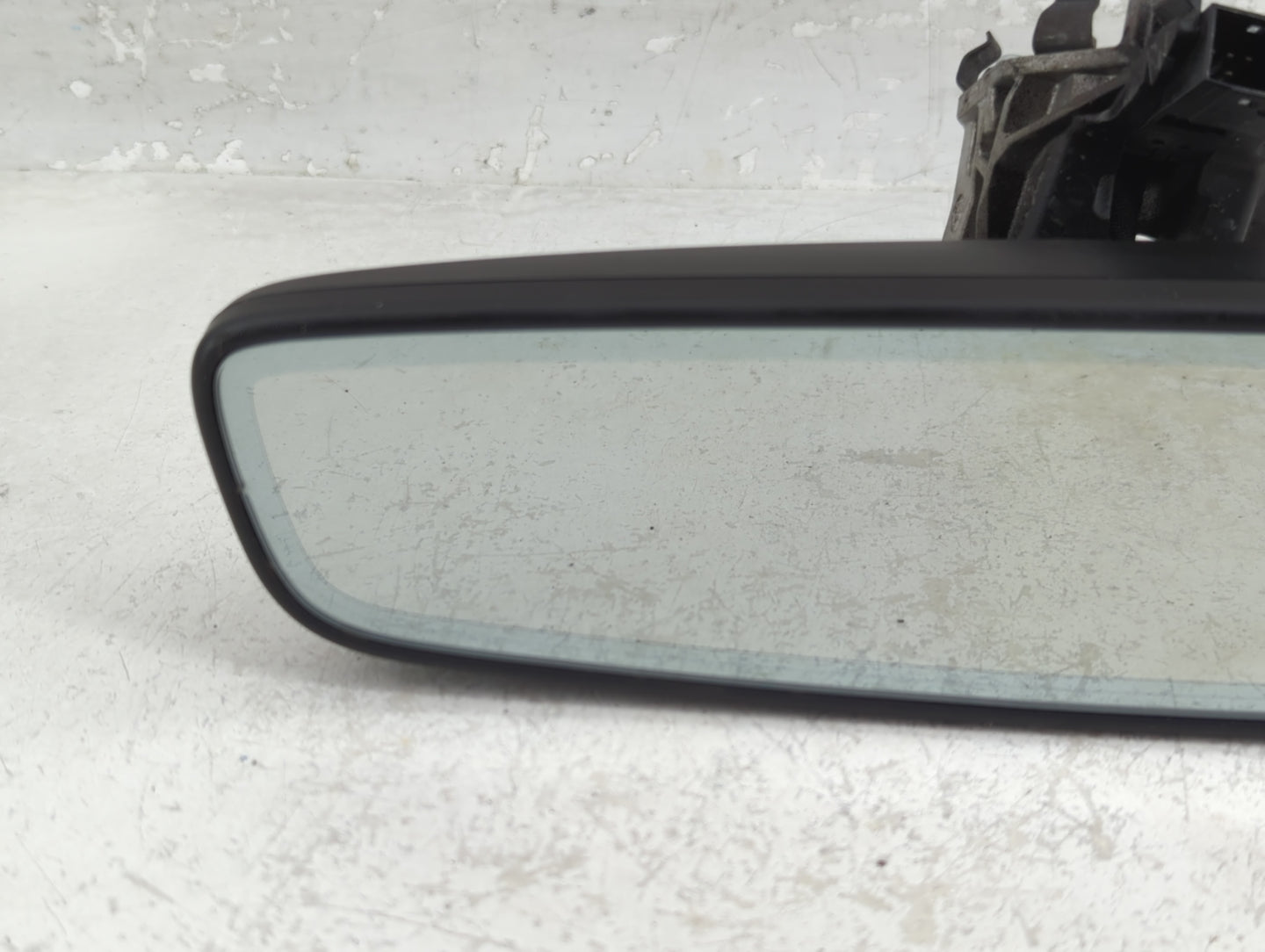 2018 Volkswagen Atlas Interior Rear View Mirror Replacement OEM Fits OEM Used Auto Parts - Oemusedautoparts1.com