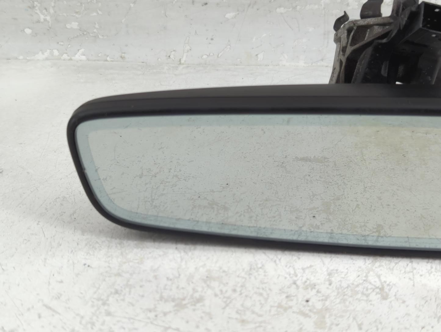 2018 Volkswagen Atlas Interior Rear View Mirror Replacement OEM Fits OEM Used Auto Parts - Oemusedautoparts1.com