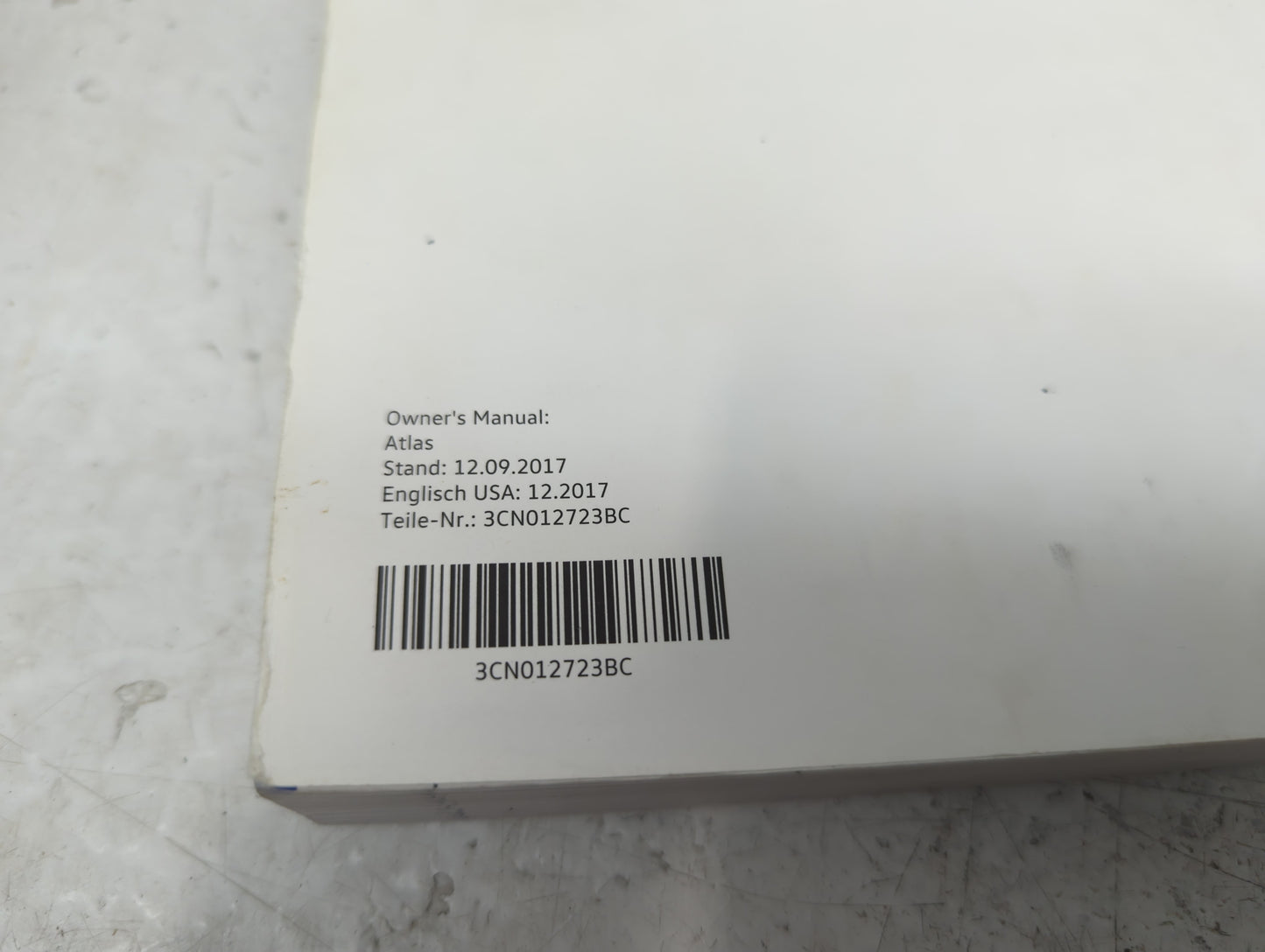 2018 Volkswagen Atlas Owners Manual Book Guide P/N:3CN012723BC OEM Used Auto Parts - Oemusedautoparts1.com
