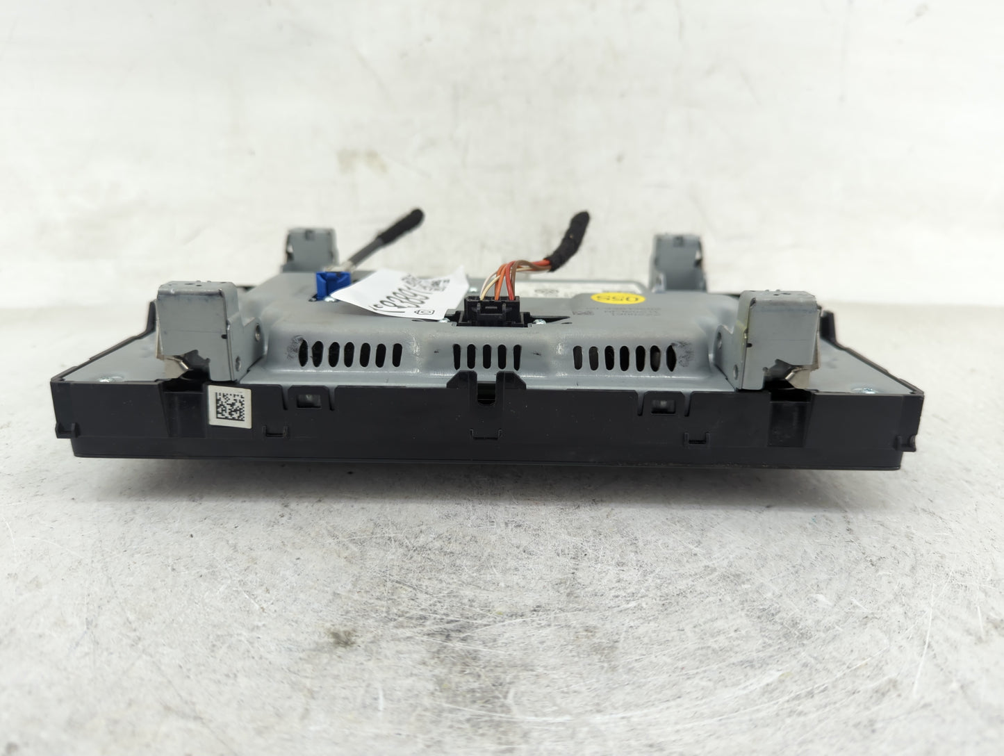 Volkswagen Atlas Information Display Screen - Oemusedautoparts1.com
