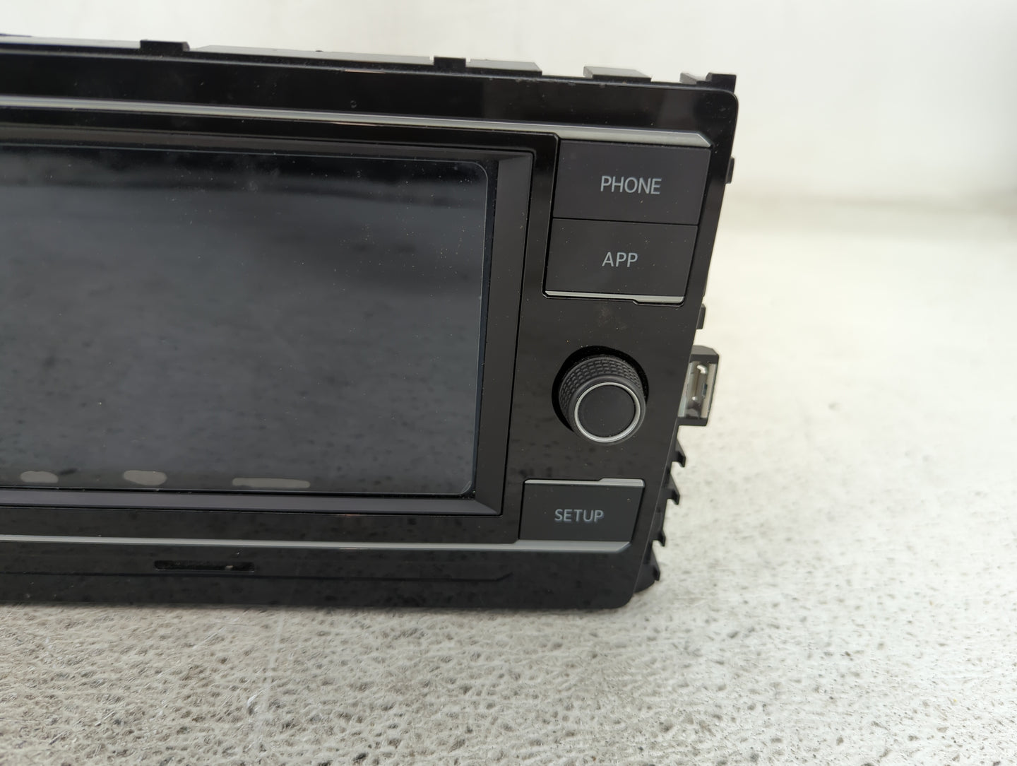 2018 Volkswagen Atlas Radio AM FM Cd Player Receiver Replacement P/N:5G6 035 868 Fits Fits 2019 2020 OEM Used Auto Parts - O