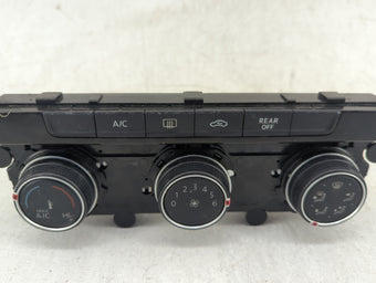 compare product 2018 Volkswagen Atlas Climate Control Module Temperature AC/Heater Replacement P/N:3CN907426D 5HB01311546 Fits OEM Used Auto Parts
