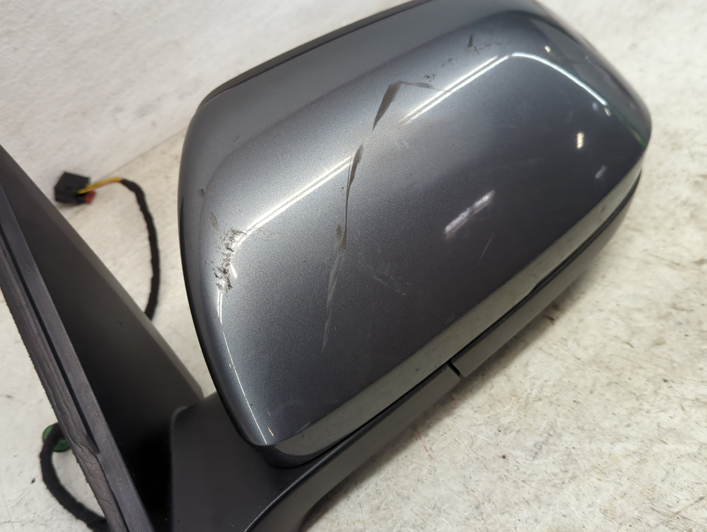 2018 Volkswagen Atlas Driver Side View Mirror - Left Door Mirror OEM Used - Oemusedautoparts1.com