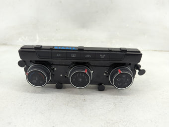 compare product 2018 Volkswagen Atlas Climate Control Module Temperature AC/Heater Replacement P/N:3CN907426D 5HB01311546 Fits OEM Used Auto Parts