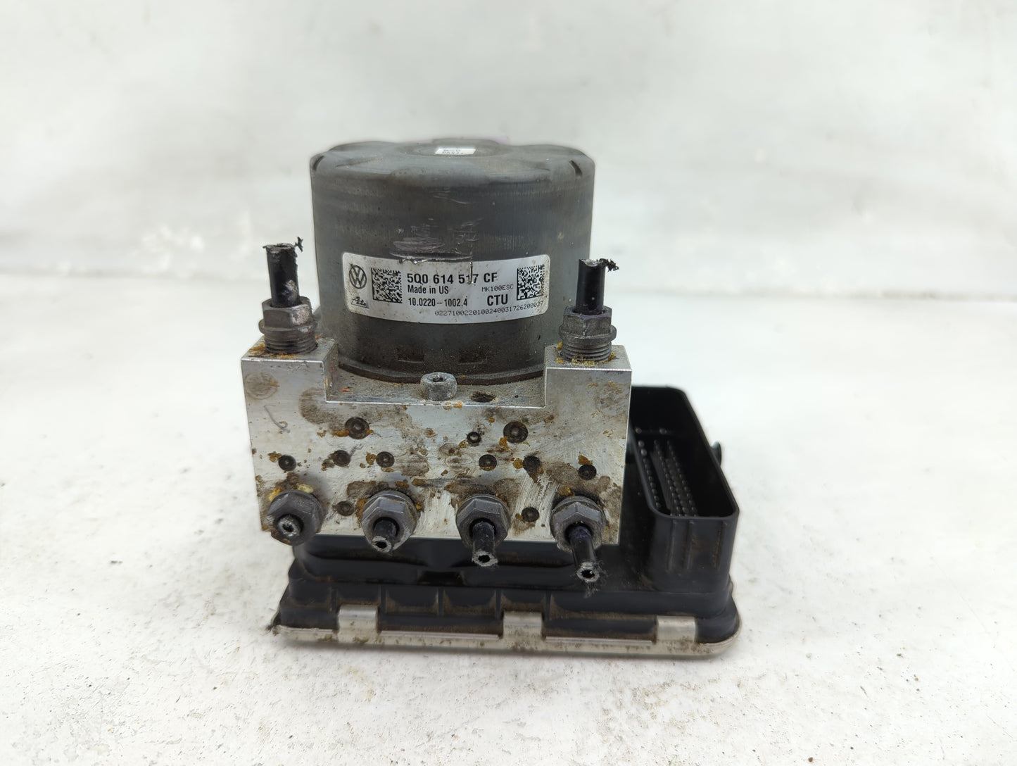 2018 Volkswagen Atlas ABS Pump Control Module Replacement P/N:5Q0614517CF 10.0220-1002.4 Fits OEM Used Auto Parts - Oemuseda