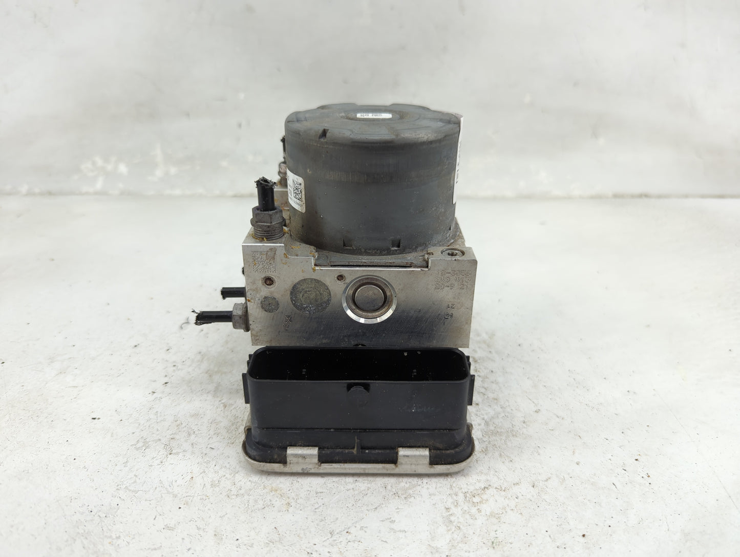2018 Volkswagen Atlas ABS Pump Control Module Replacement P/N:5Q0614517CF 10.0220-1002.4 Fits OEM Used Auto Parts - Oemuseda