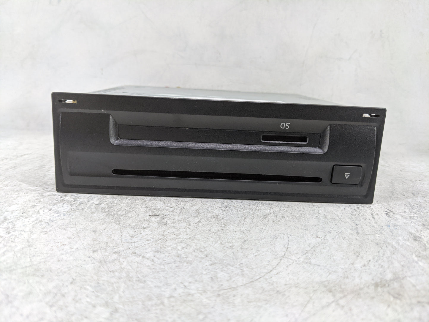 2018 Volkswagen Atlas Radio AM FM Cd Player Receiver Replacement P/N:3Q0035844B 28604594, CWTUGZZF2 Fits Fits 2019 2020 OEM 