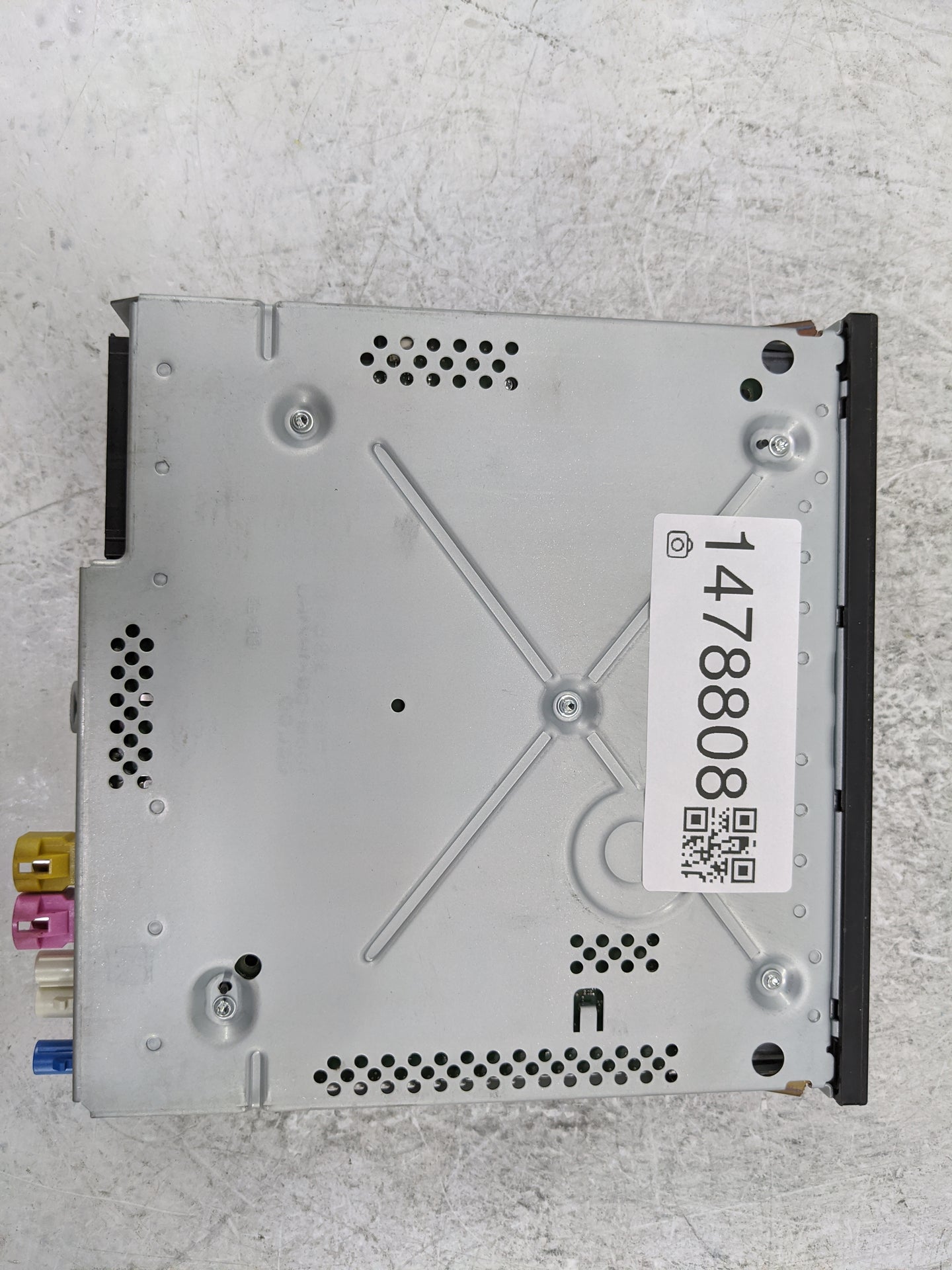 2018 Volkswagen Atlas Radio AM FM Cd Player Receiver Replacement P/N:3Q0035844B 28604594, CWTUGZZF2 Fits Fits 2019 2020 OEM 