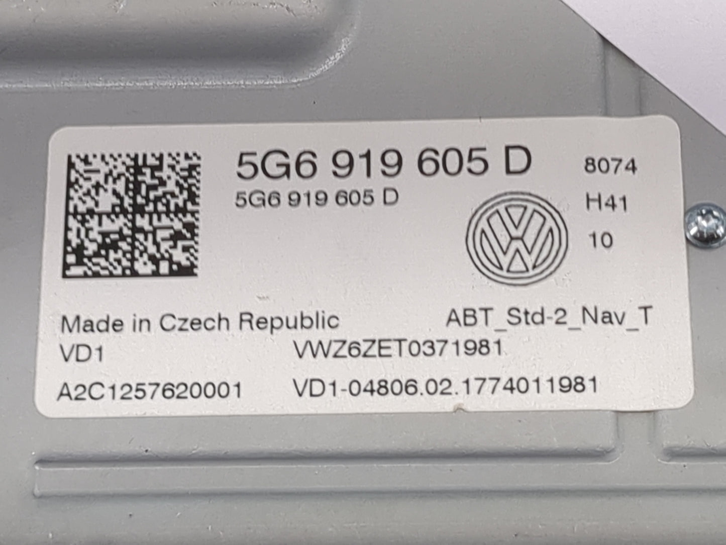 Volkswagen Atlas Information Display Screen 1483510 - Oemusedautoparts1.com